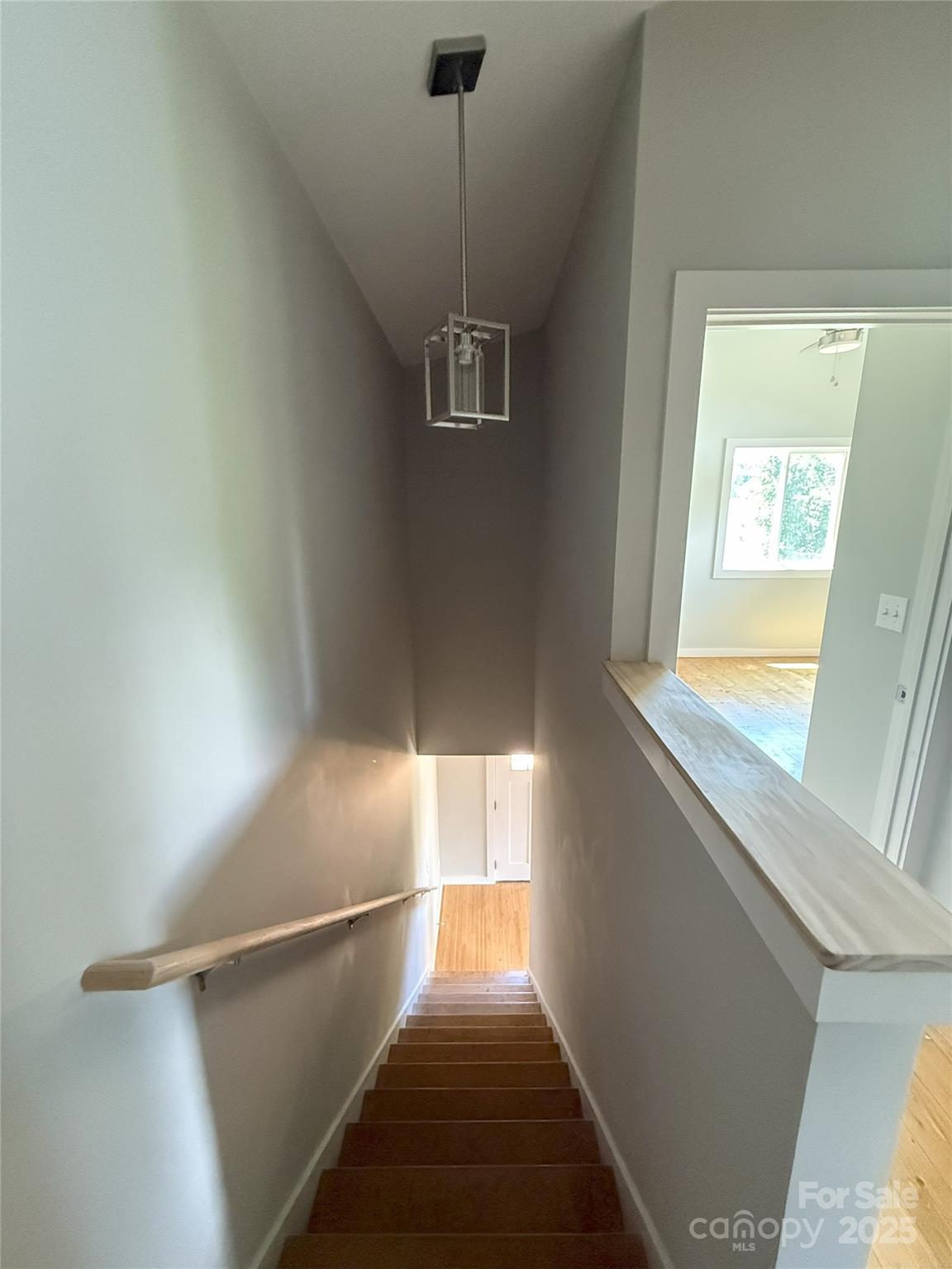 1 Freeport Lane Property Photo 5
