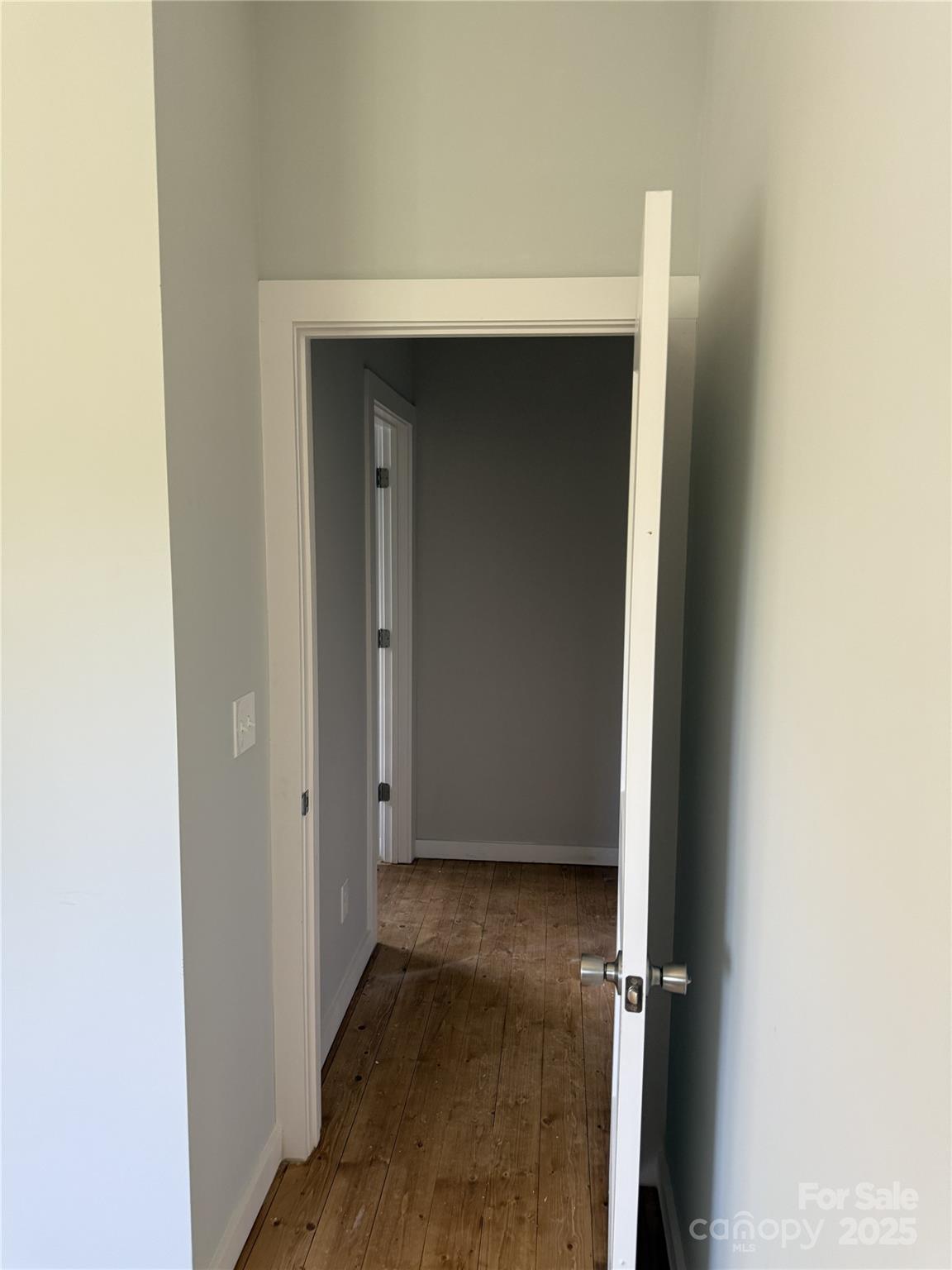 1 Freeport Lane Property Photo 11