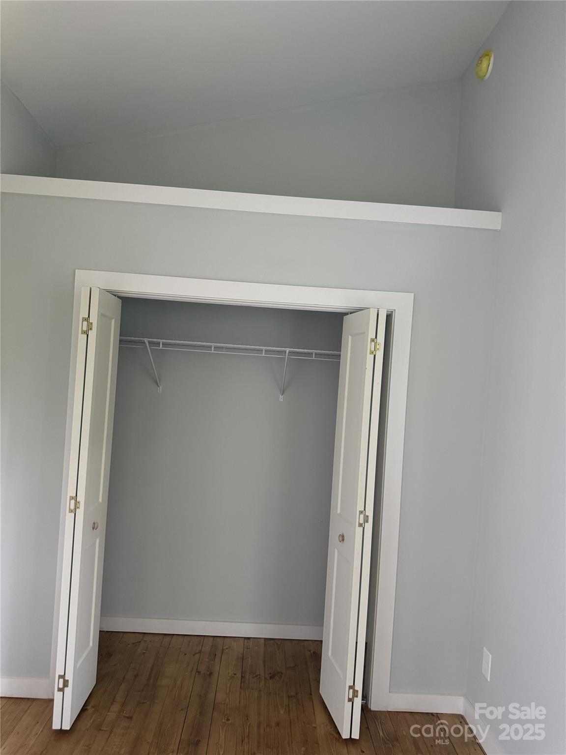 1 Freeport Lane Property Photo 12