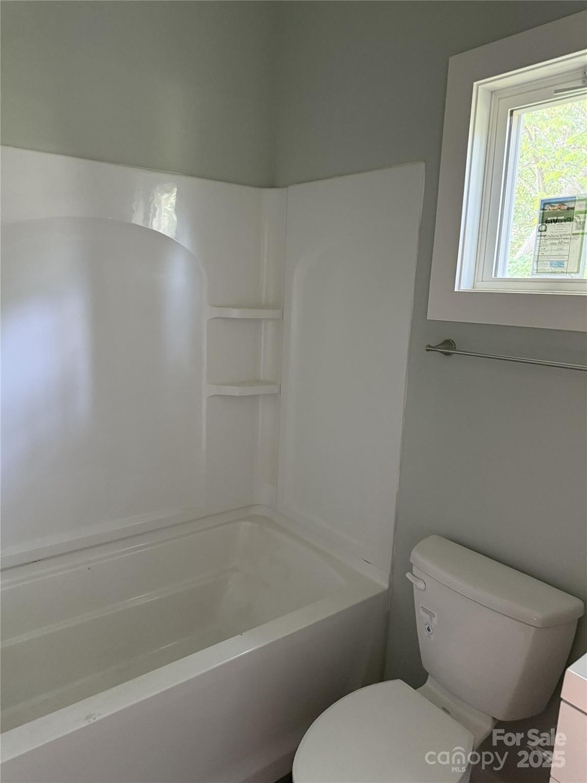1 Freeport Lane Property Photo 13