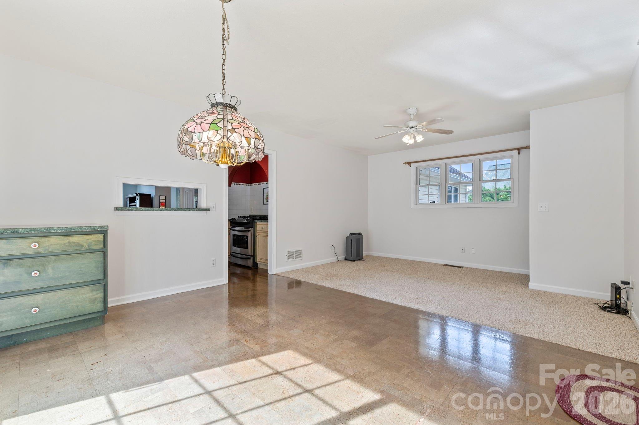 372 Kingfisher Lane Property Photo 12