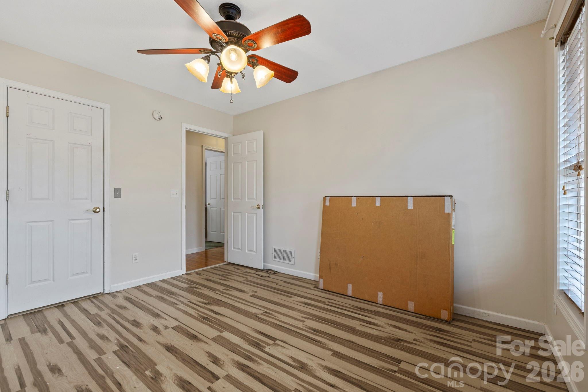 372 Kingfisher Lane Property Photo 18