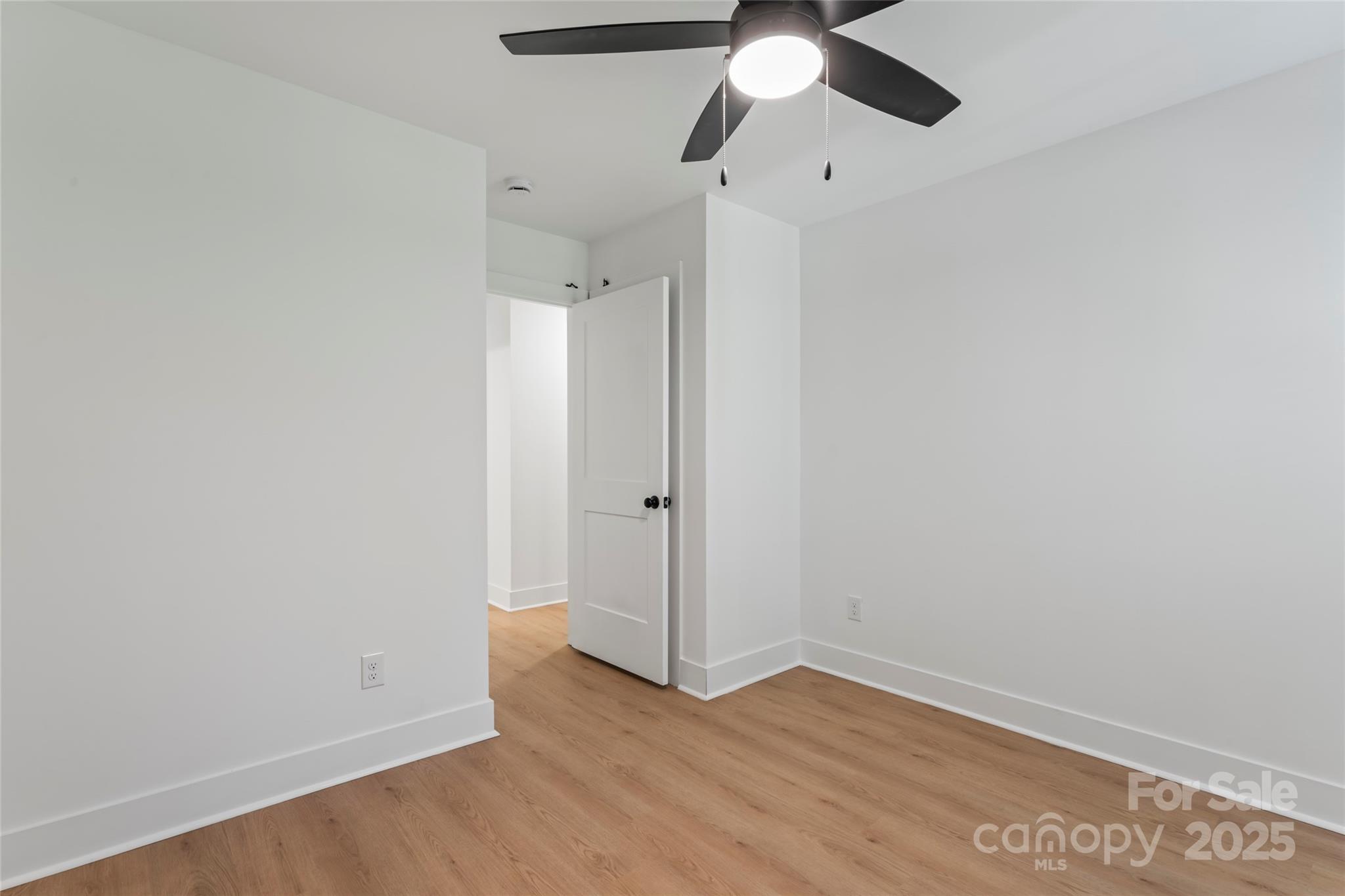 430 Bogue Drive 24 Property Photo 33