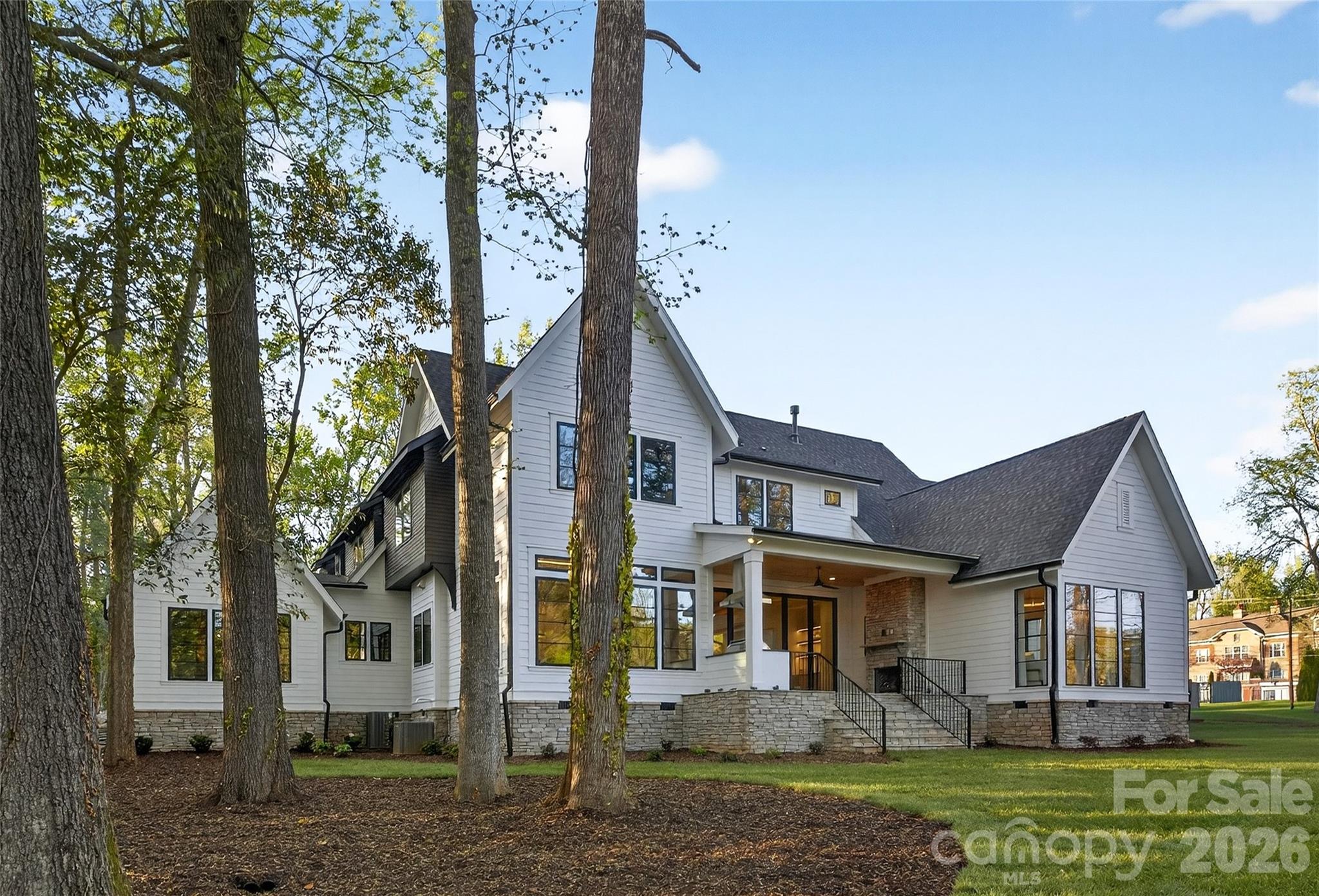 1209 Meadowood Lane Property Photo 10