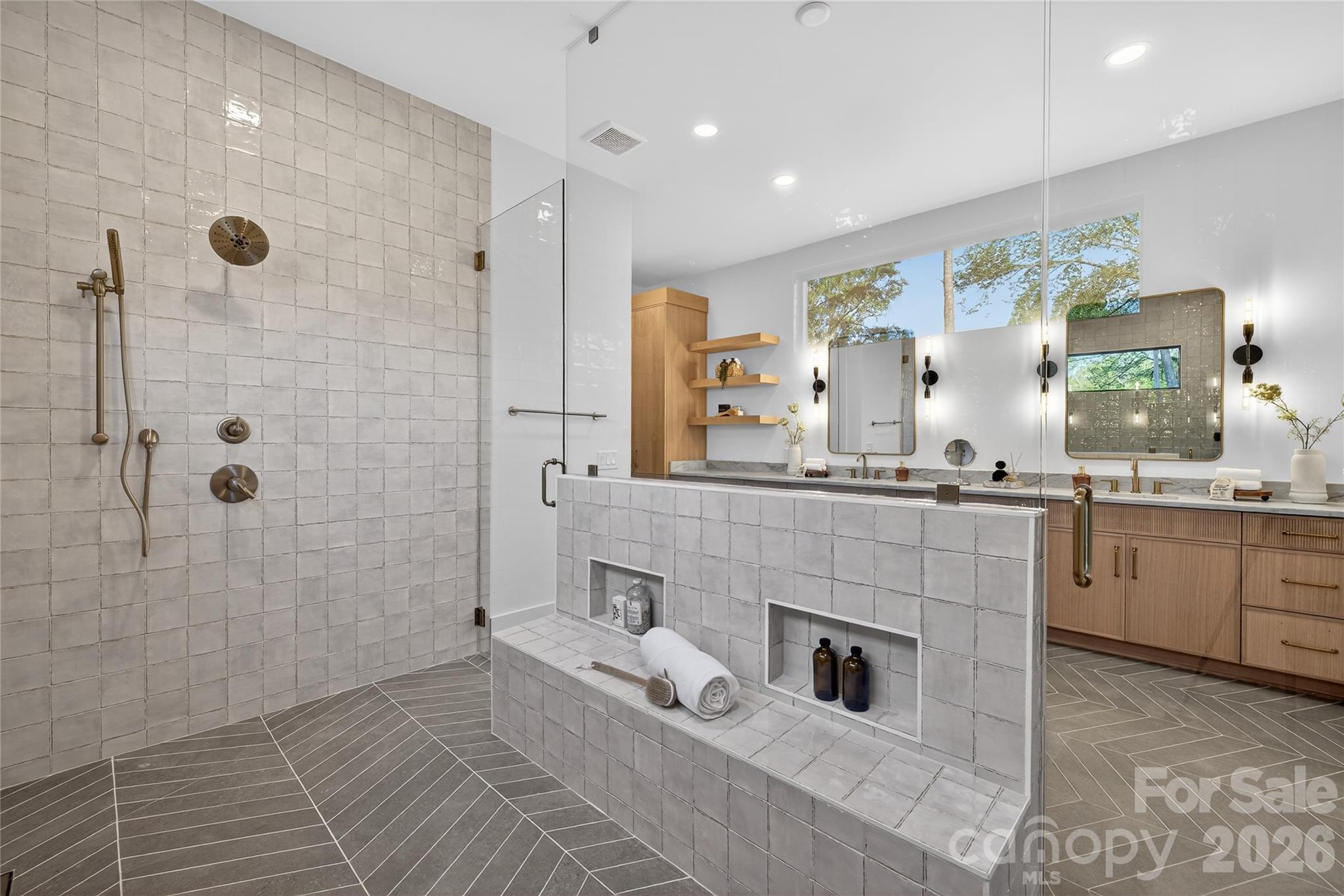 1209 Meadowood Lane Property Photo 25