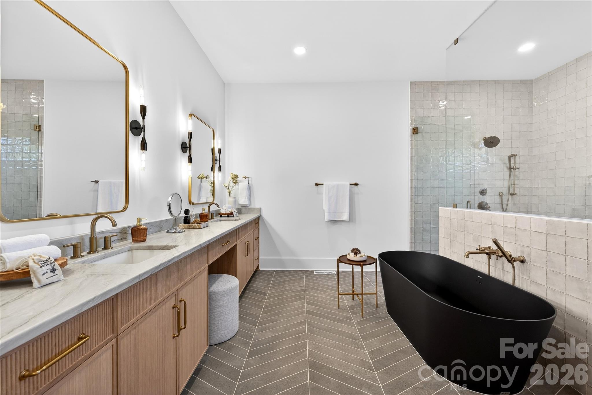1209 Meadowood Lane Property Photo 26