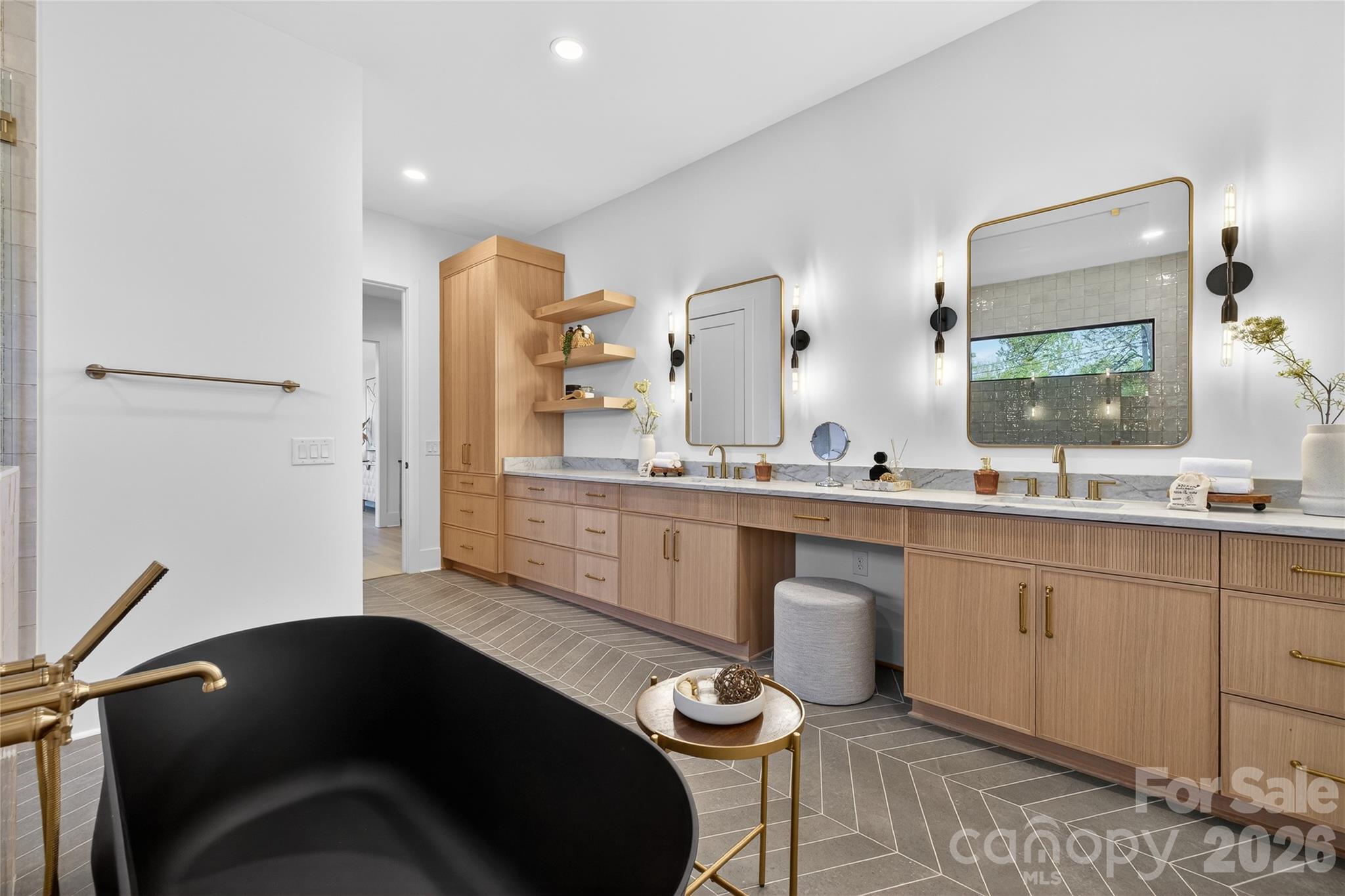 1209 Meadowood Lane Property Photo 27