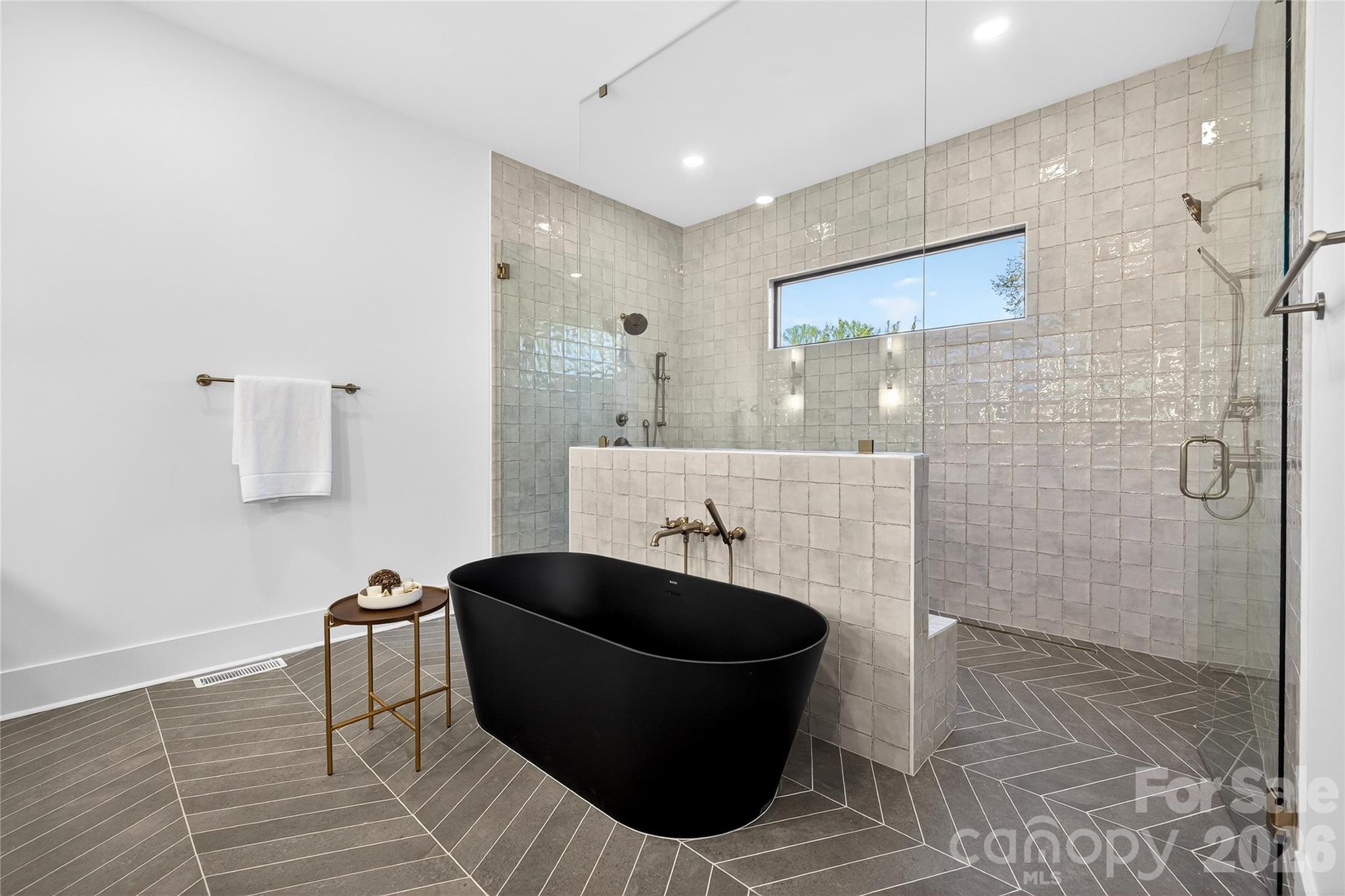 1209 Meadowood Lane Property Photo 28