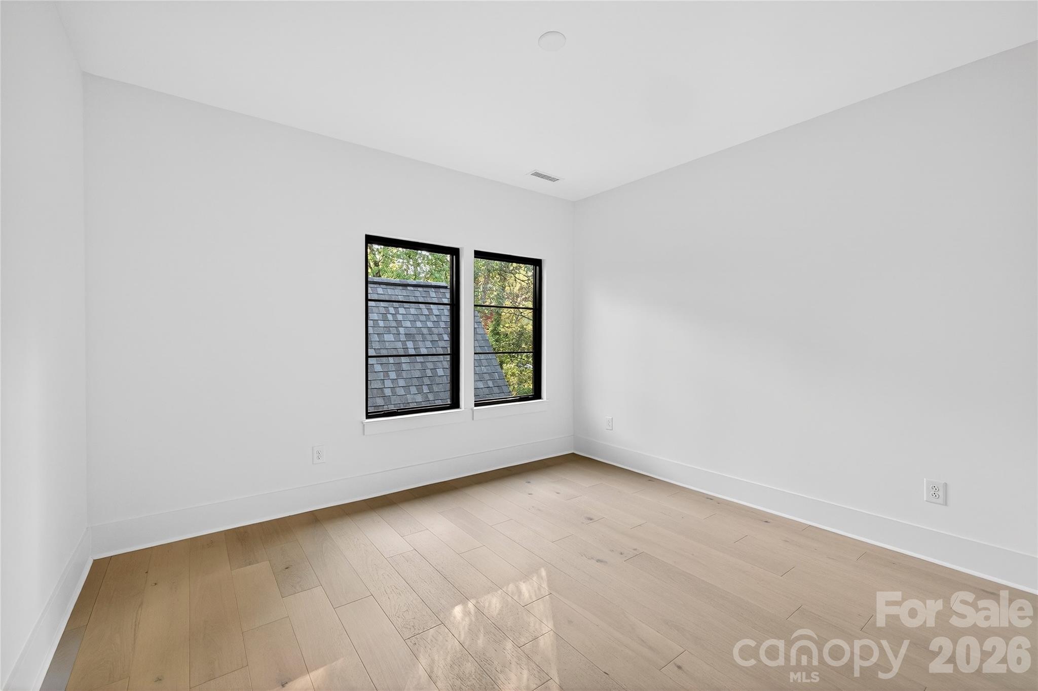 1209 Meadowood Lane Property Photo 35