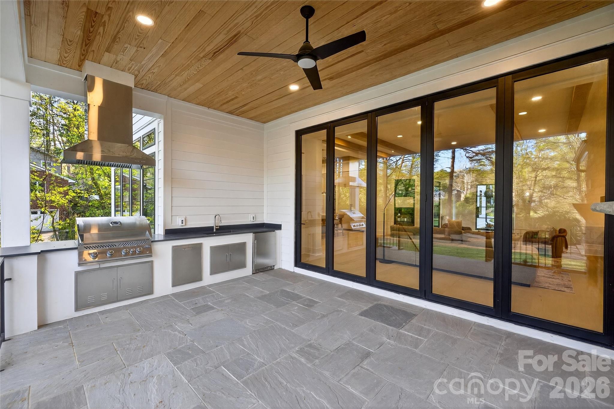 1209 Meadowood Lane Property Photo 43