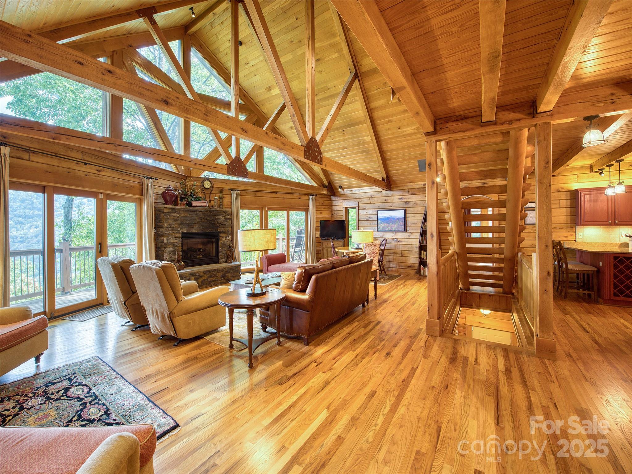 382 Walela Trail Property Photo 4