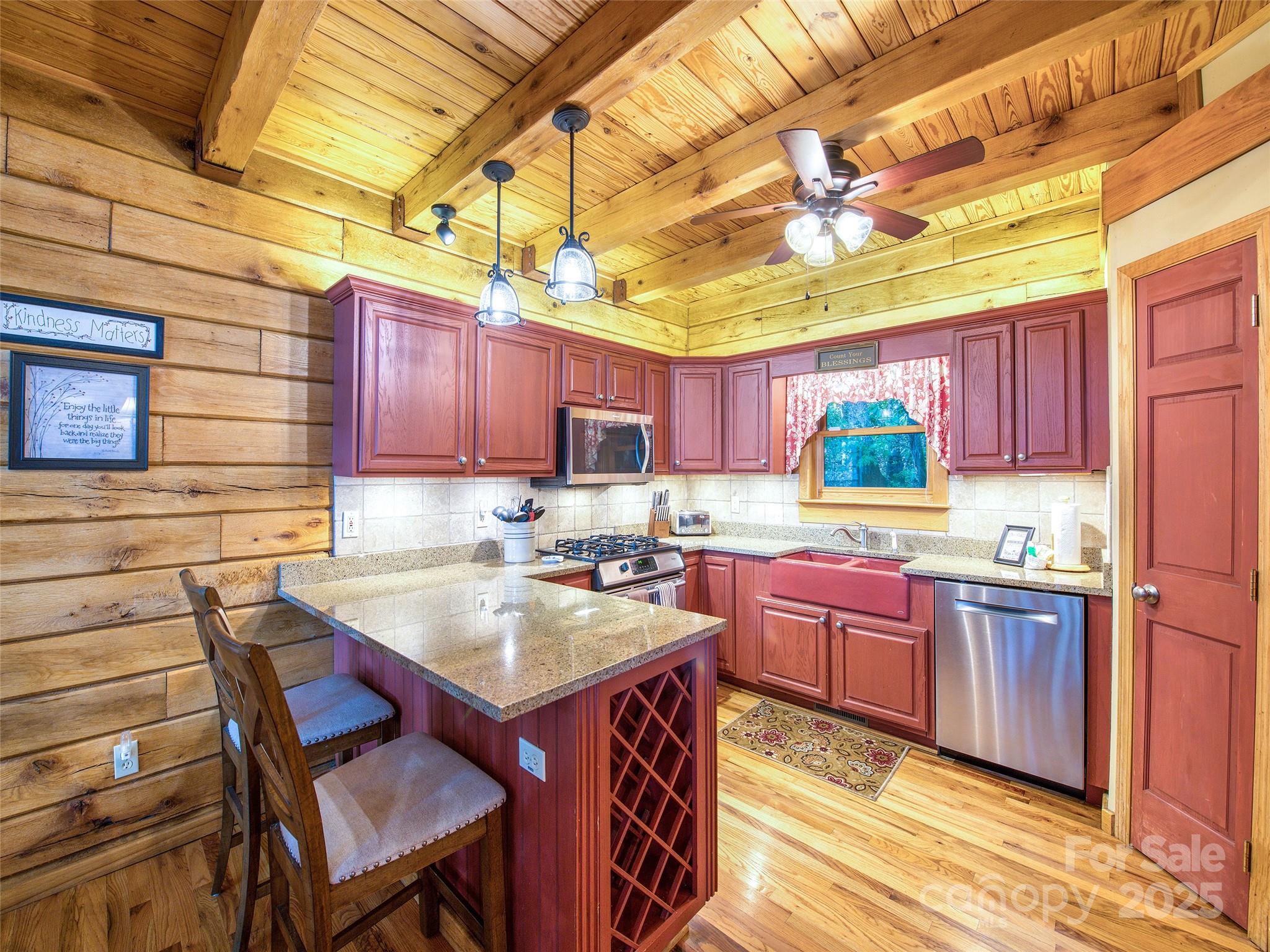382 Walela Trail Property Photo 15