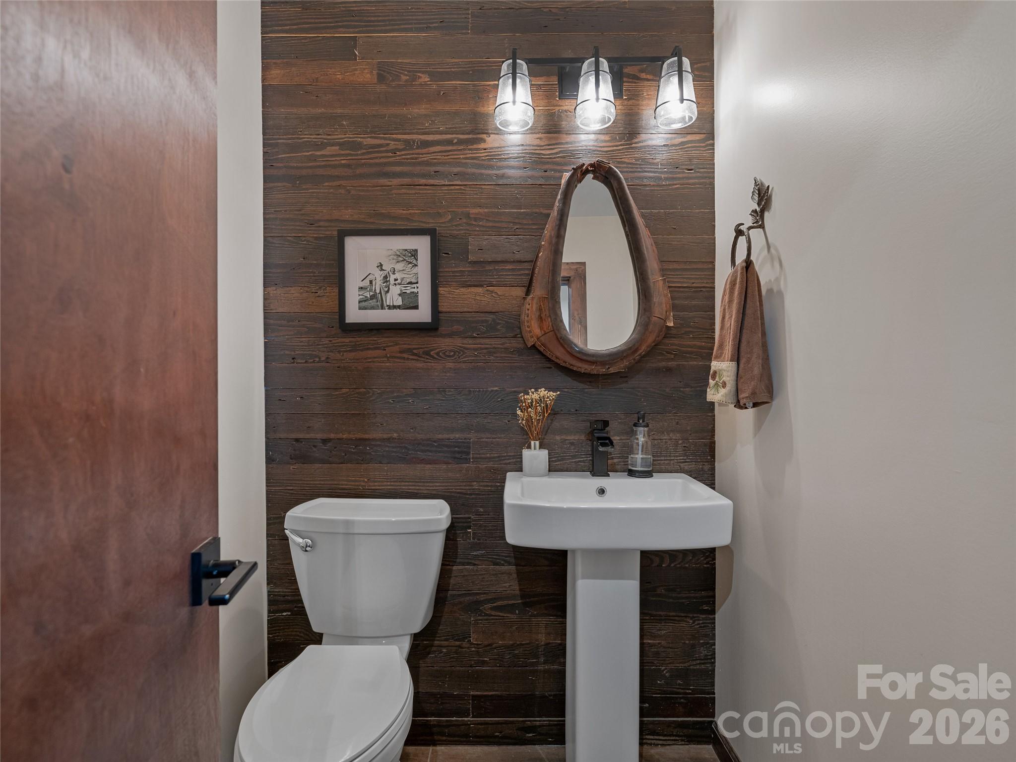 382 Black Oak Cove Road Property Photo 22