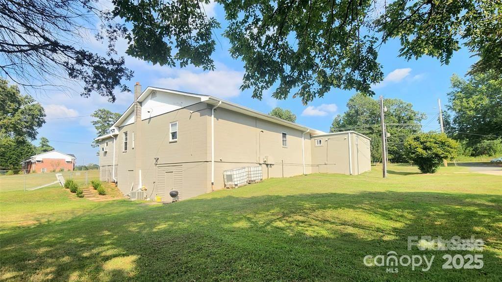 4515 Beaty Road Property Photo 2