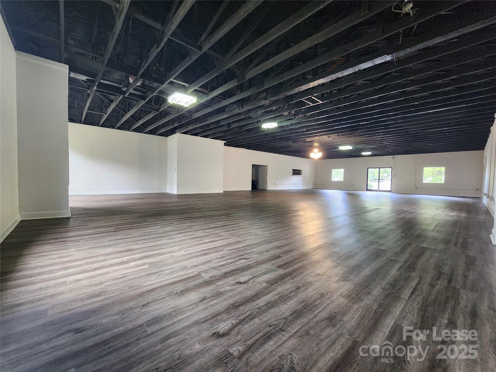 4515 Beaty Road Property Photo 6