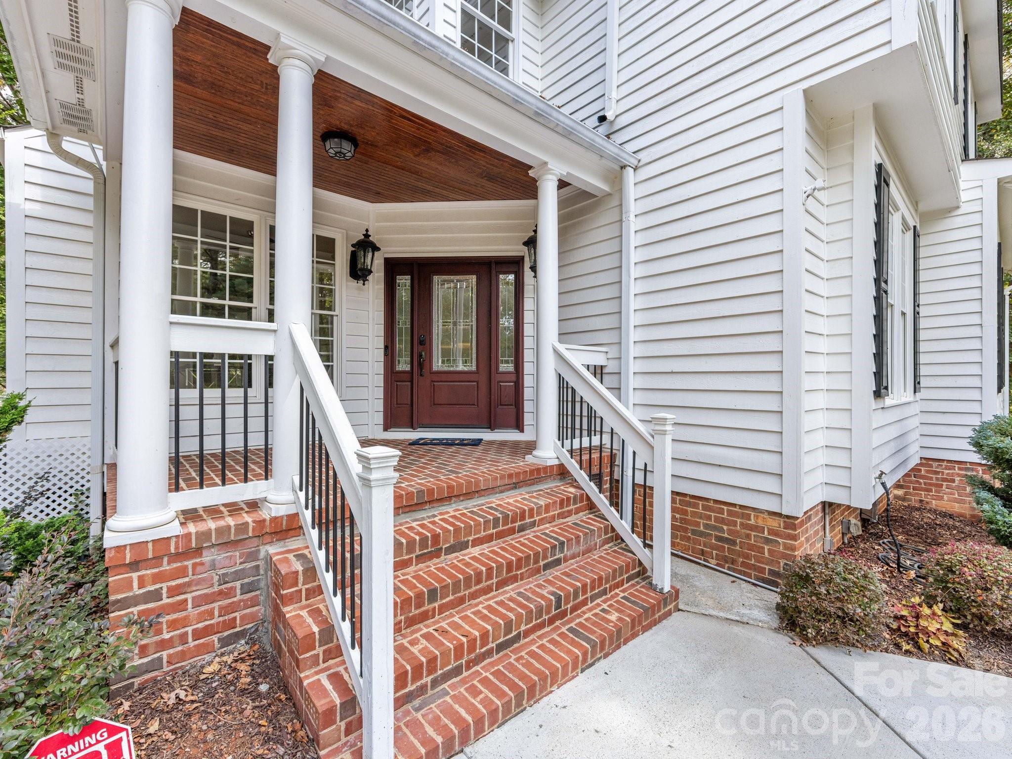 5619 Mountain Point Lane Property Photo 2