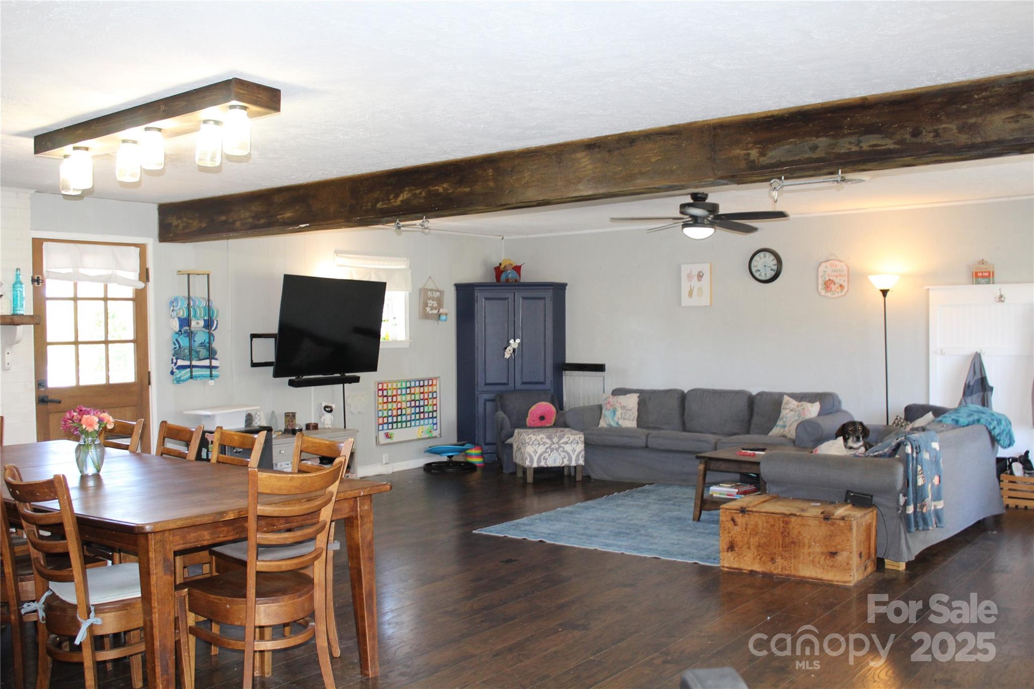 107 N Matthews Street Property Photo 7