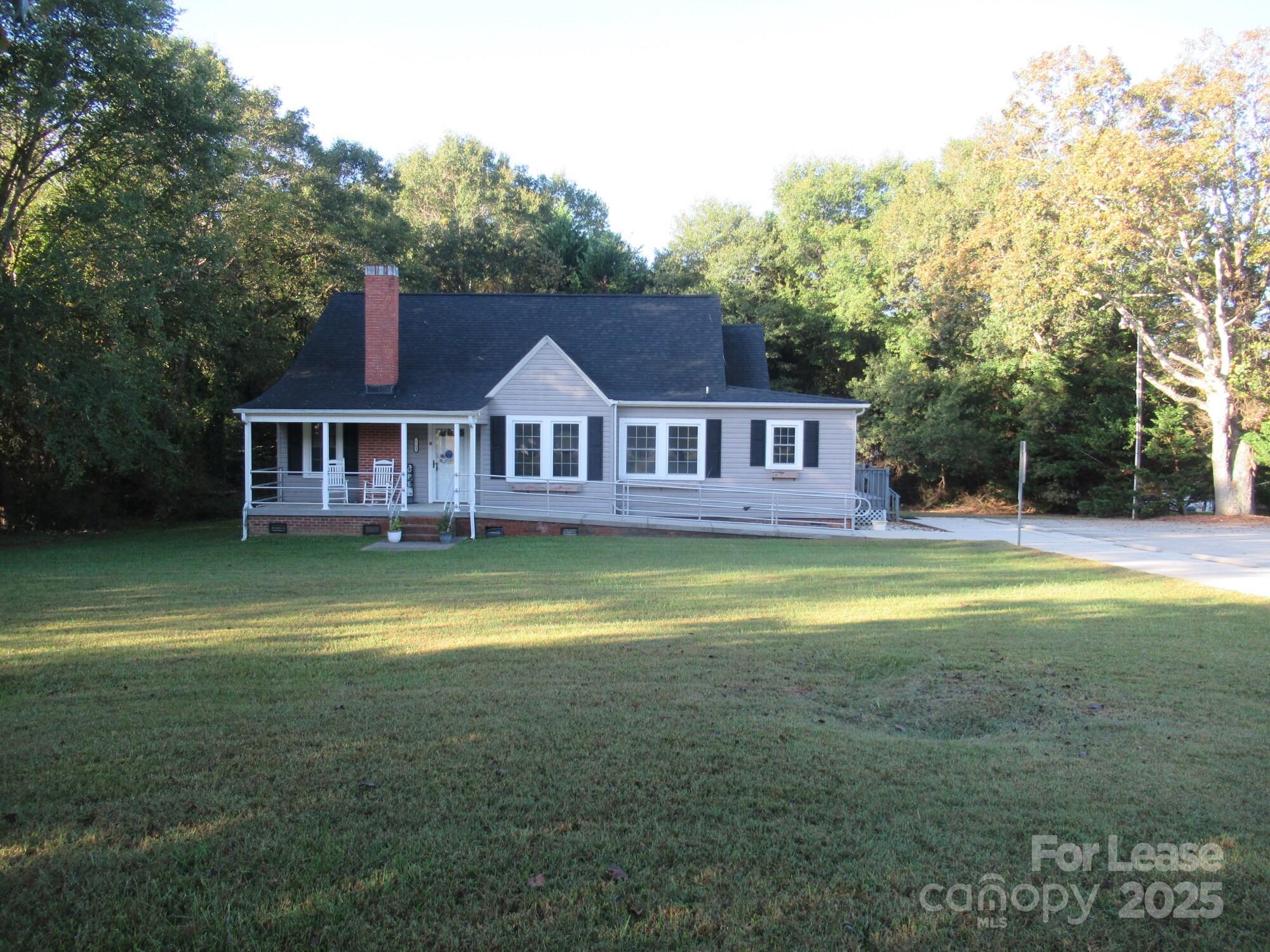 1704 Gastonia Highway Property Photo 2