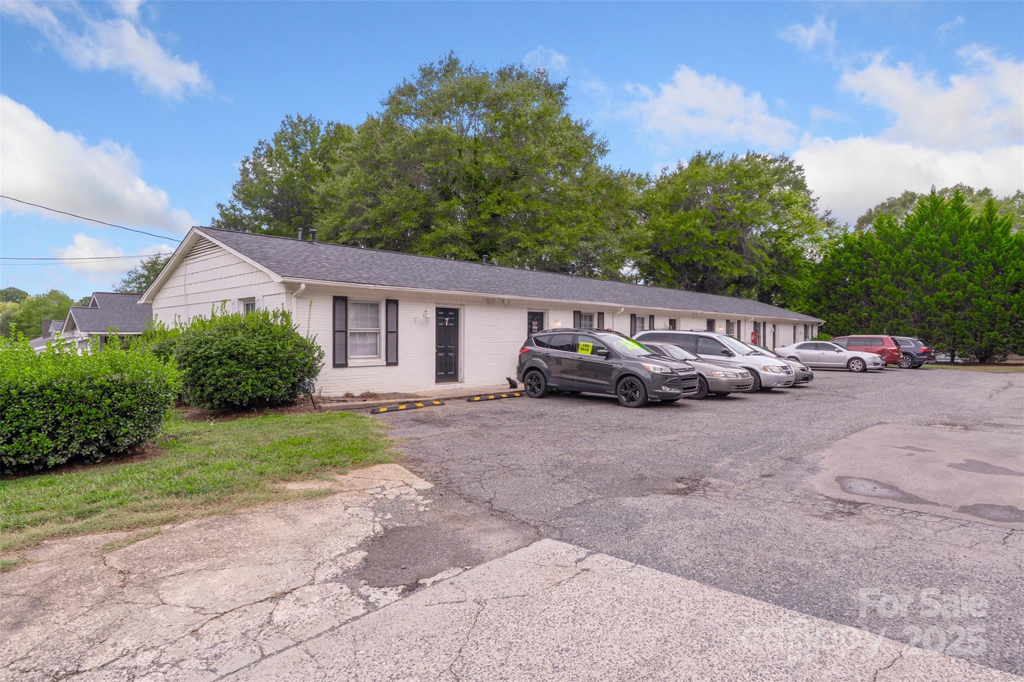 1616 W Fifth Avenue Property Photo 8