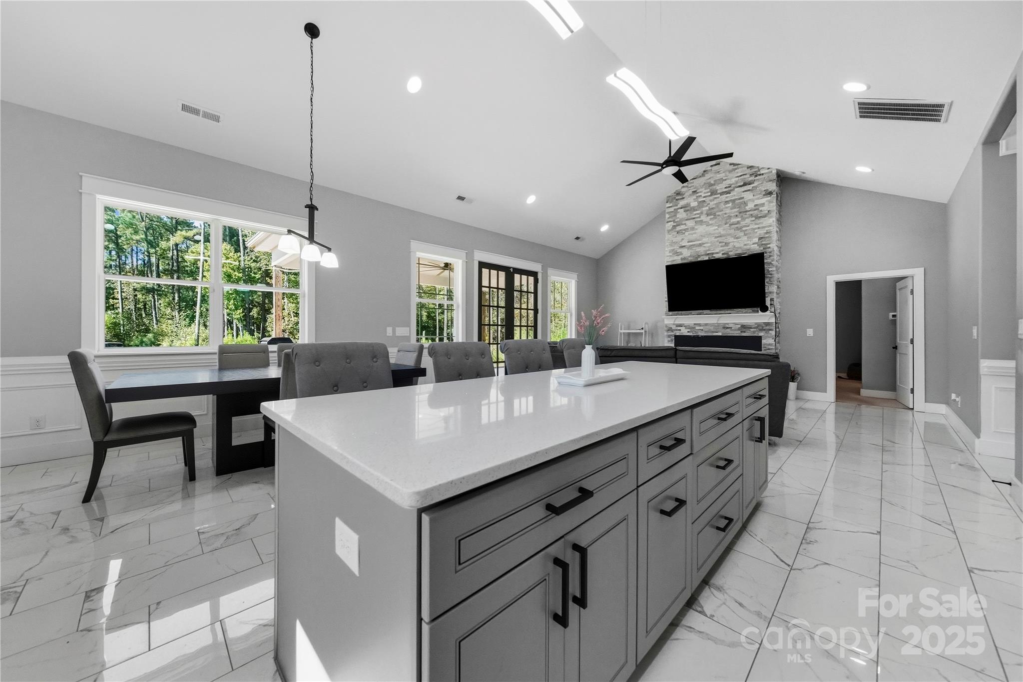 1300 Hess Road Picture