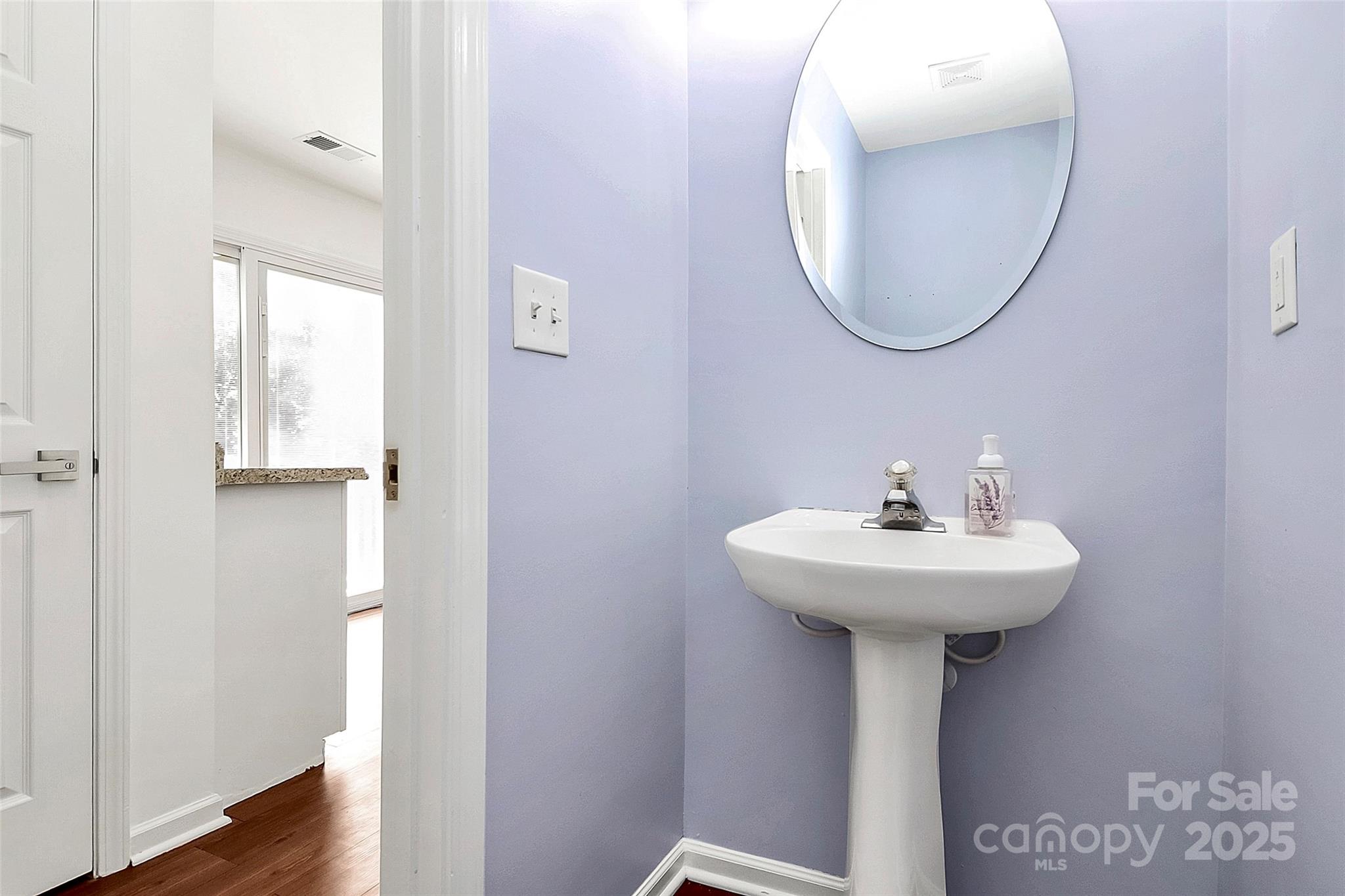 10549 Yellow Rose Lane Property Photo 14