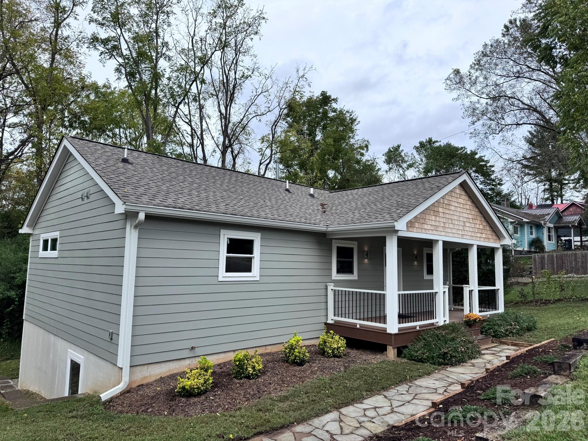 269 Virginia Avenue Property Photo 23