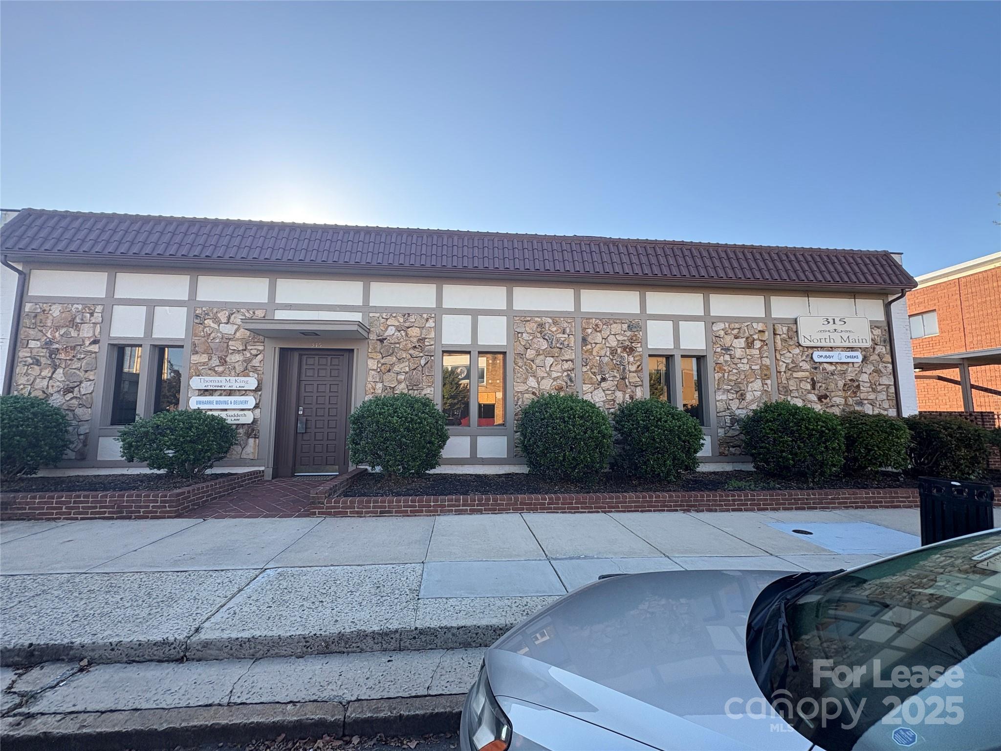 315 N Main Street 7 Property Photo 1