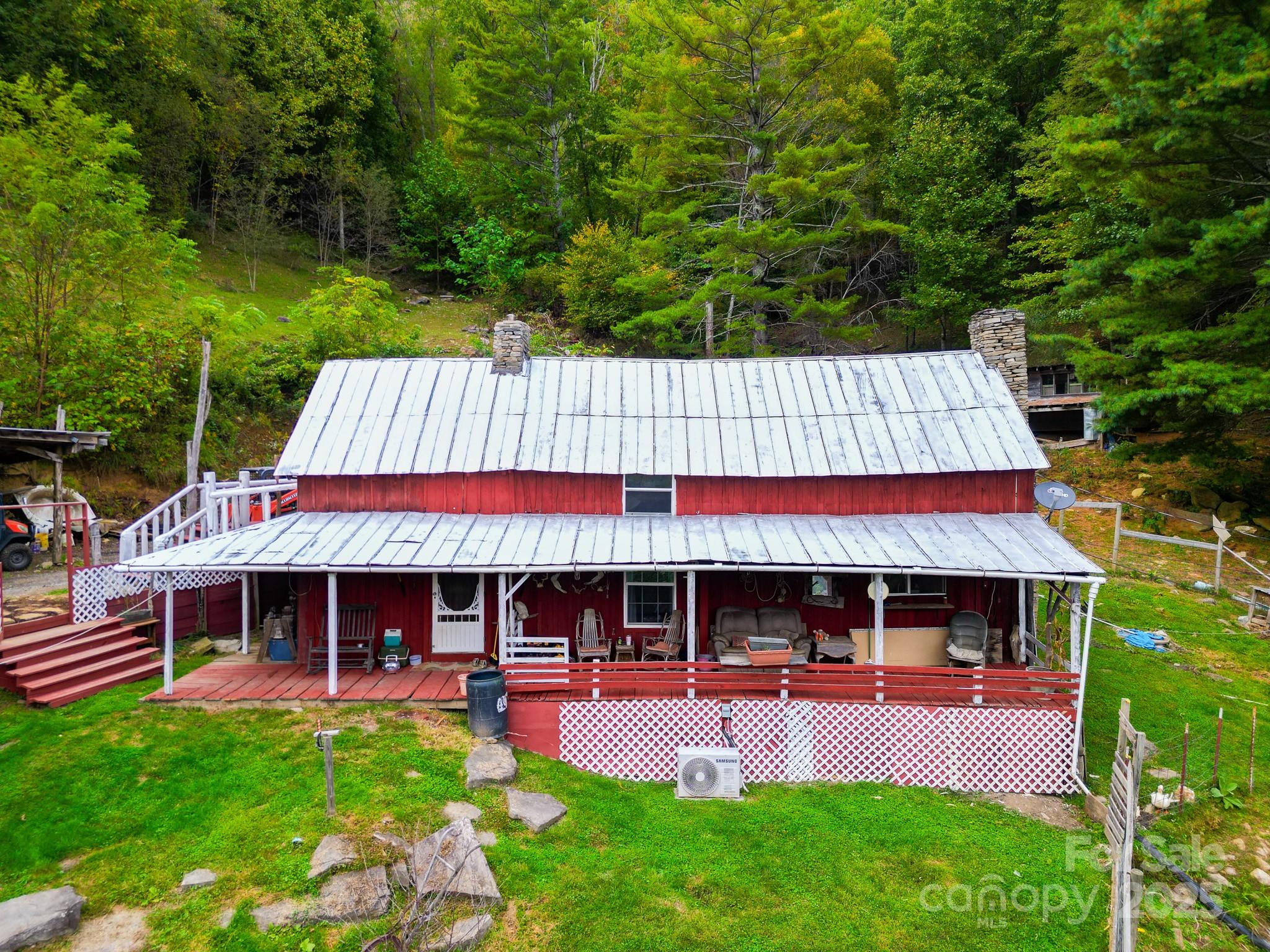 105 Home Place Road Property Photo 1