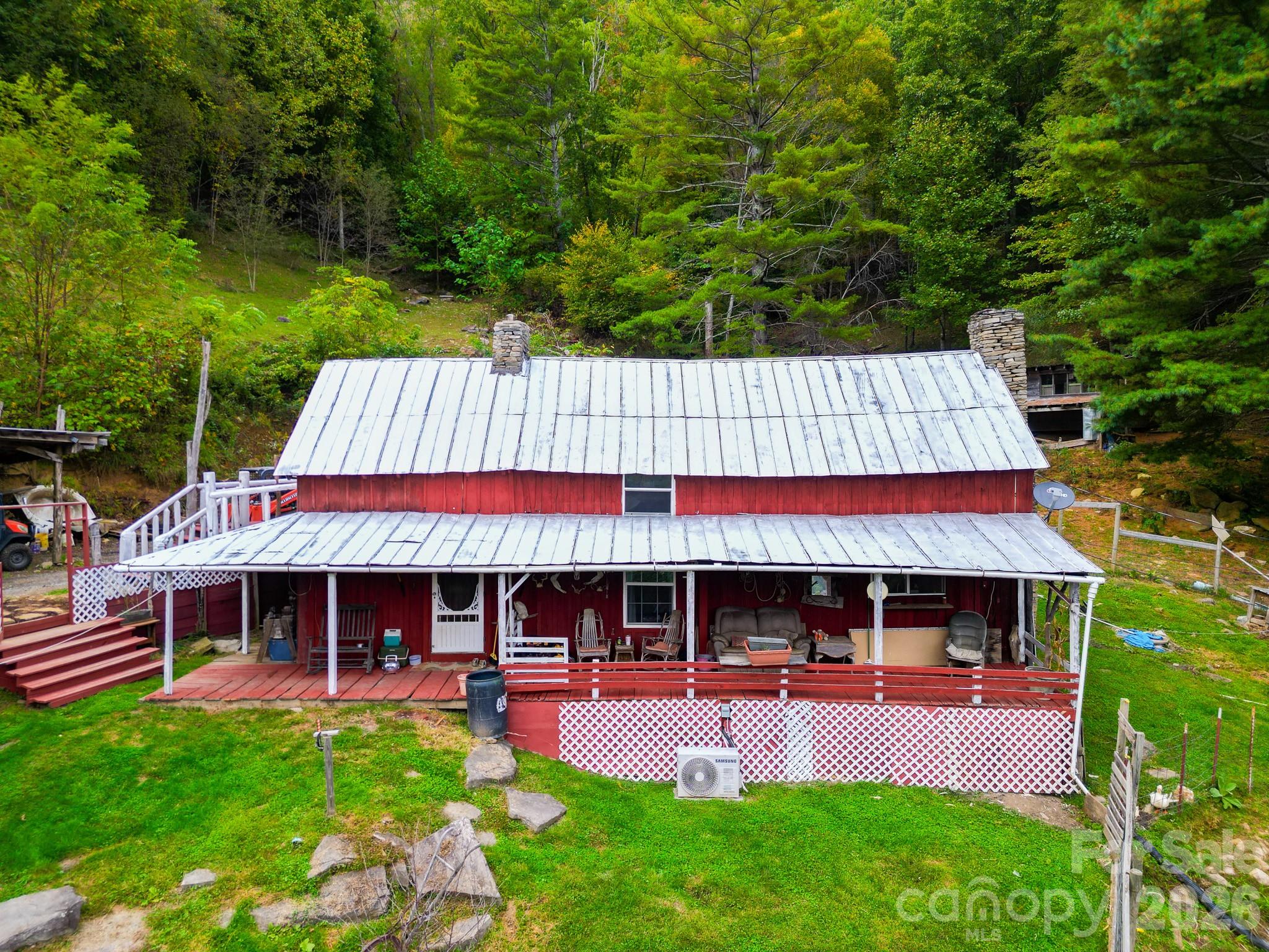 105 Home Place Road Property Photo 4