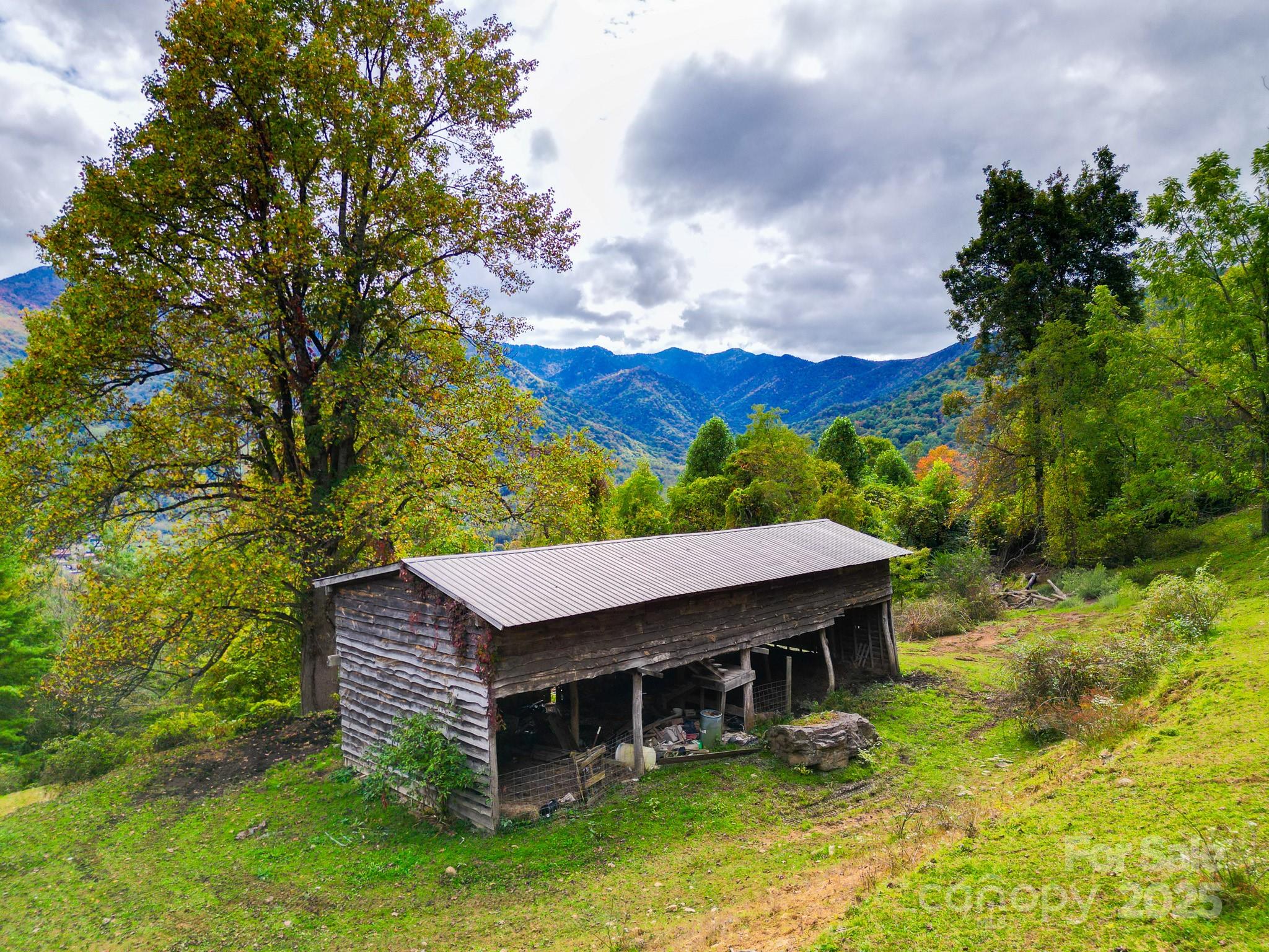 105 Home Place Road Property Photo 7