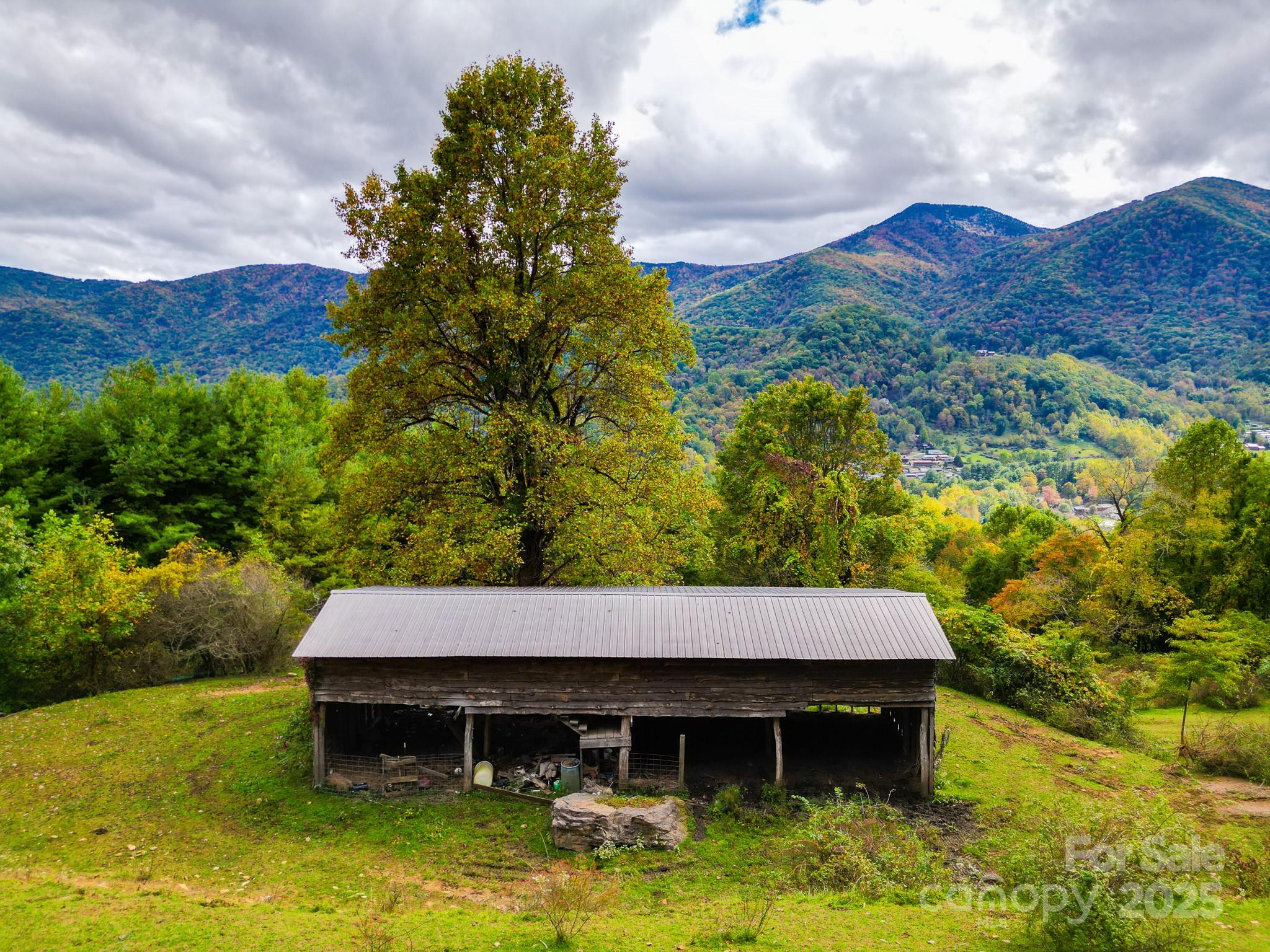 105 Home Place Road Property Photo 8
