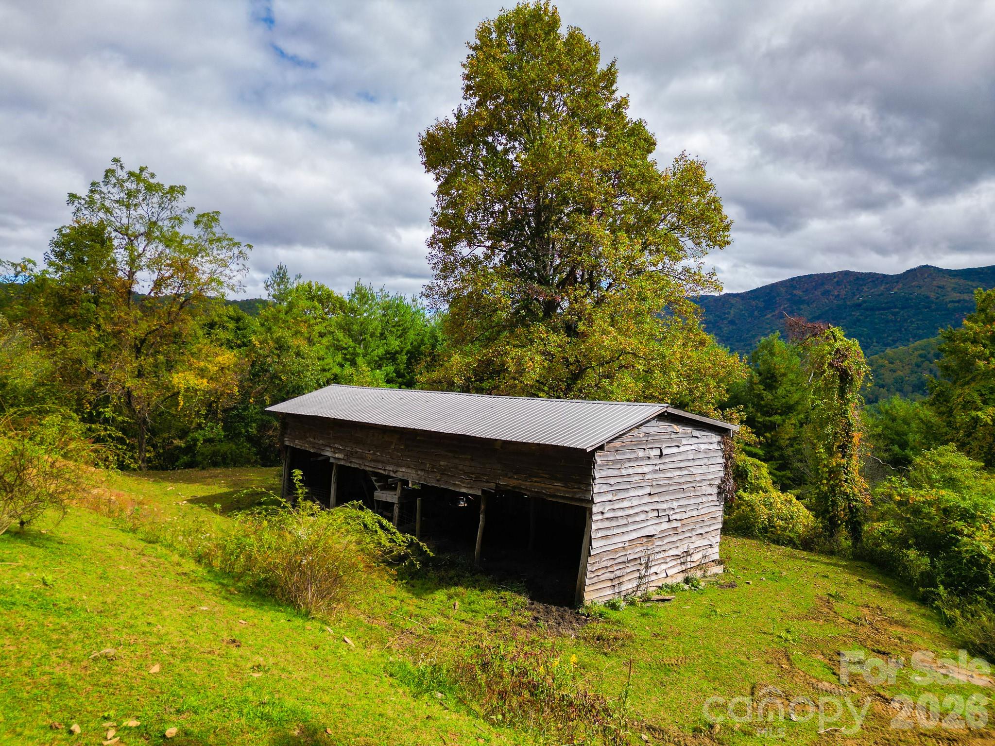 105 Home Place Road Property Photo 8
