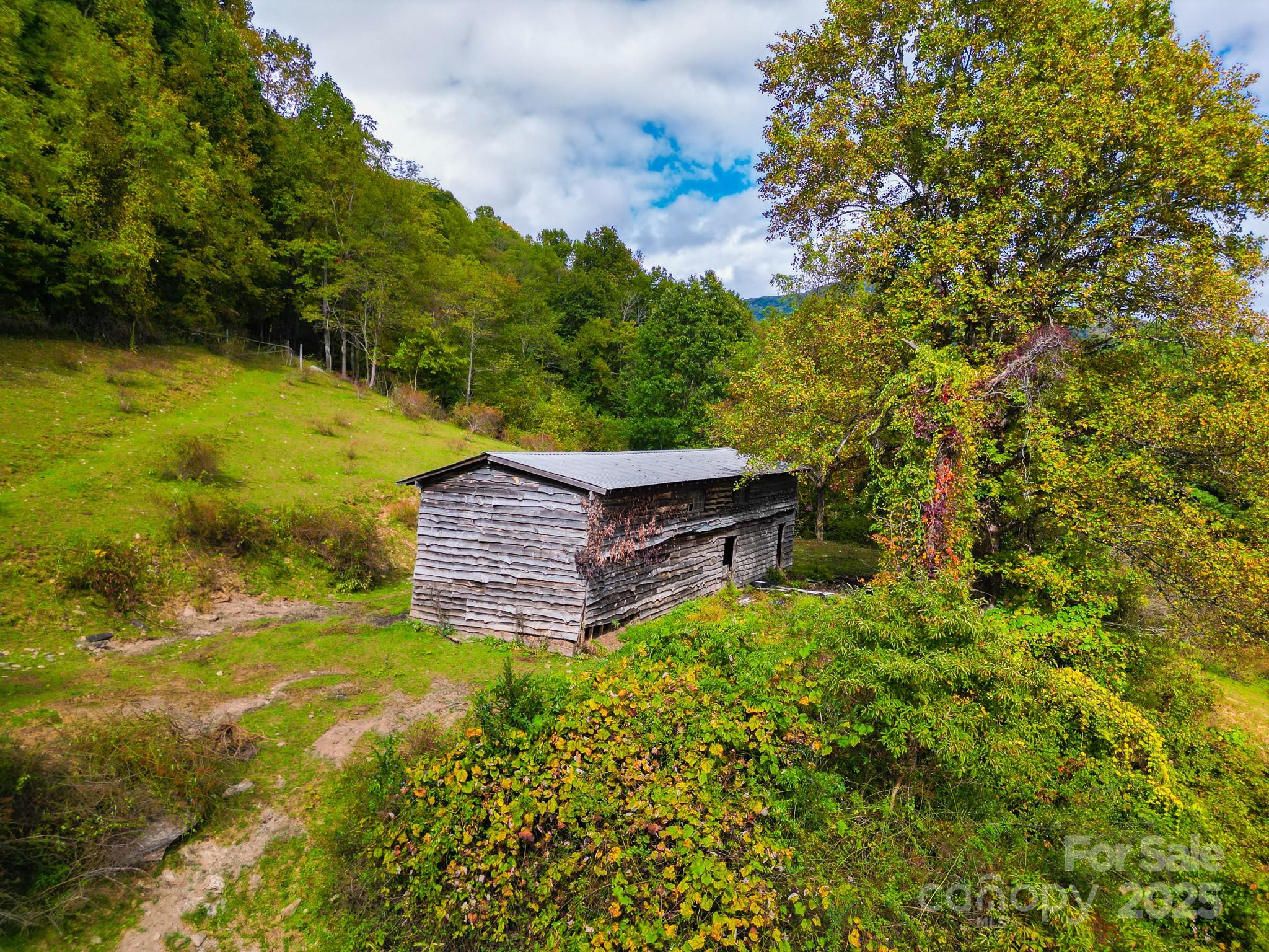 105 Home Place Road Property Photo 11