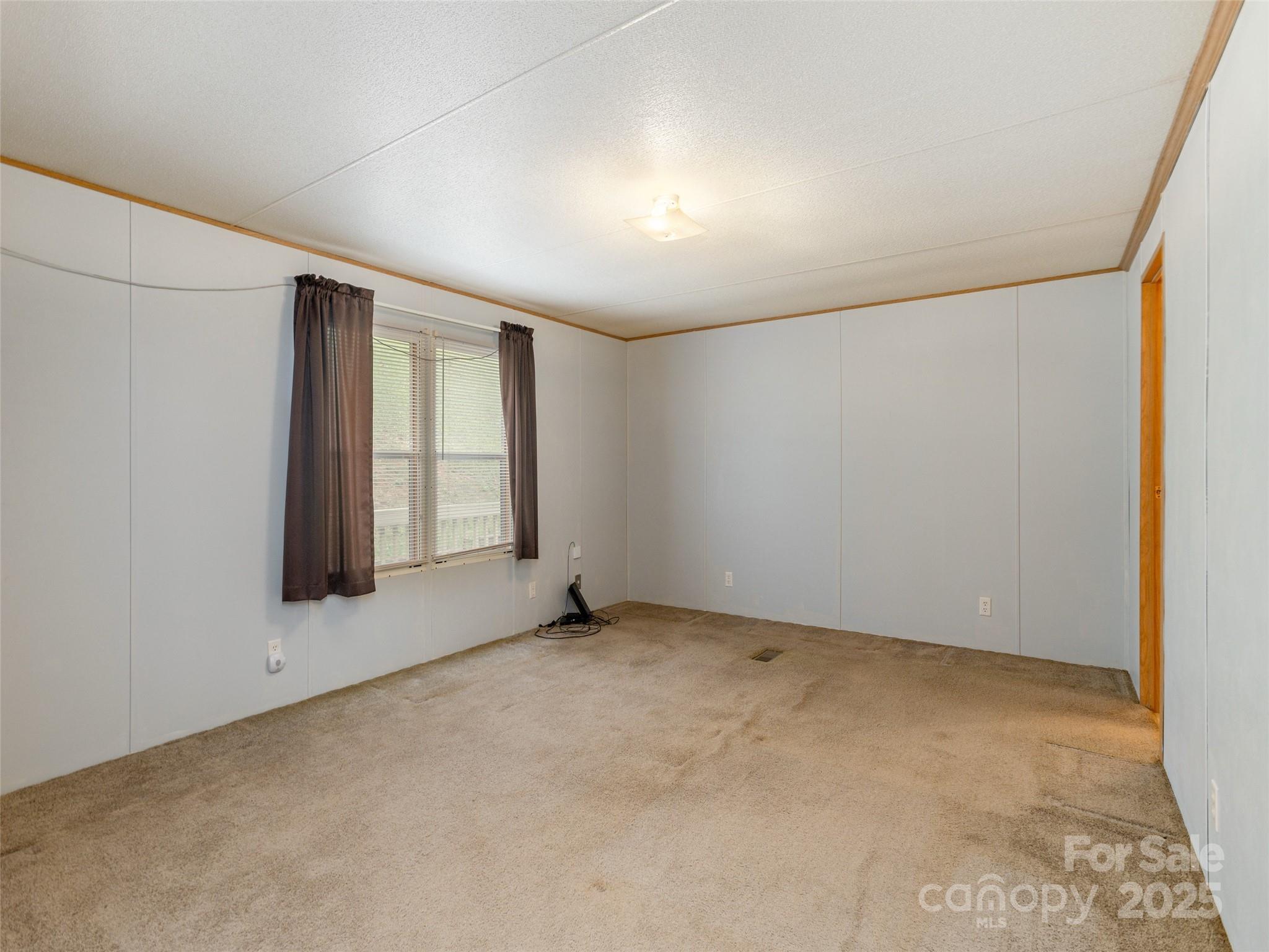 81 Mount Airy Road Property Photo 8
