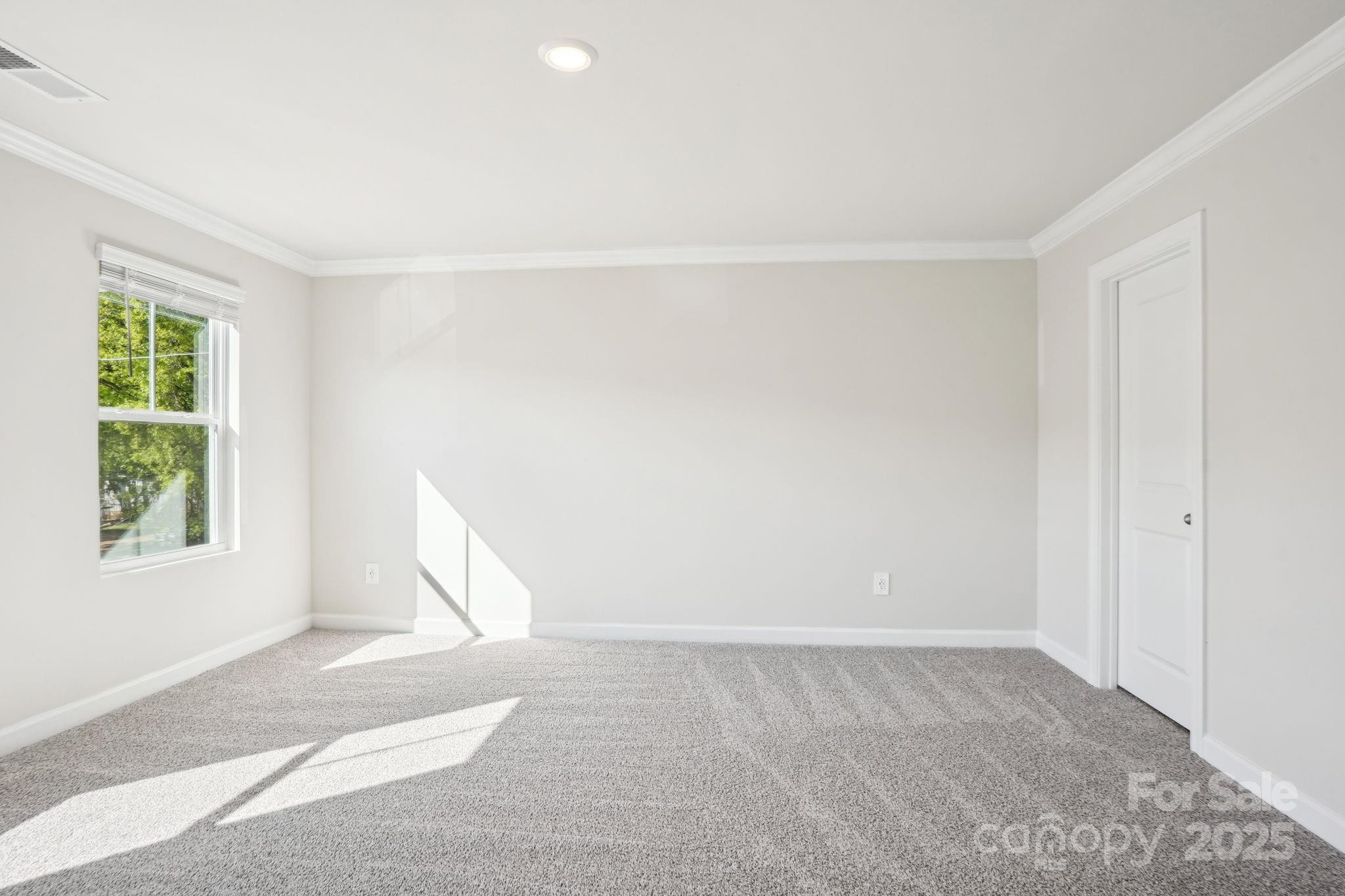 105 Ciara Place E Property Photo 12