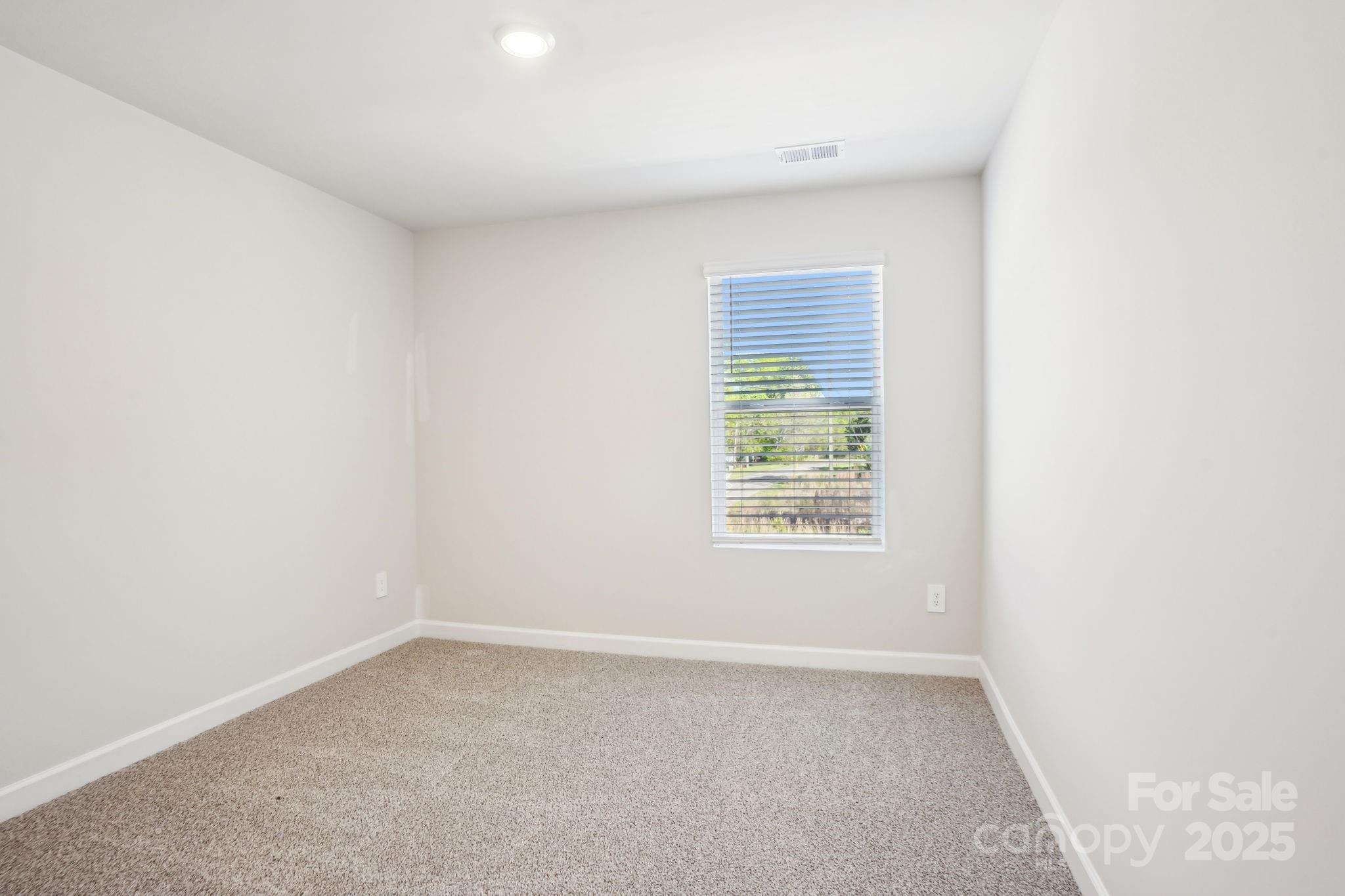 105 Ciara Place E Property Photo 19