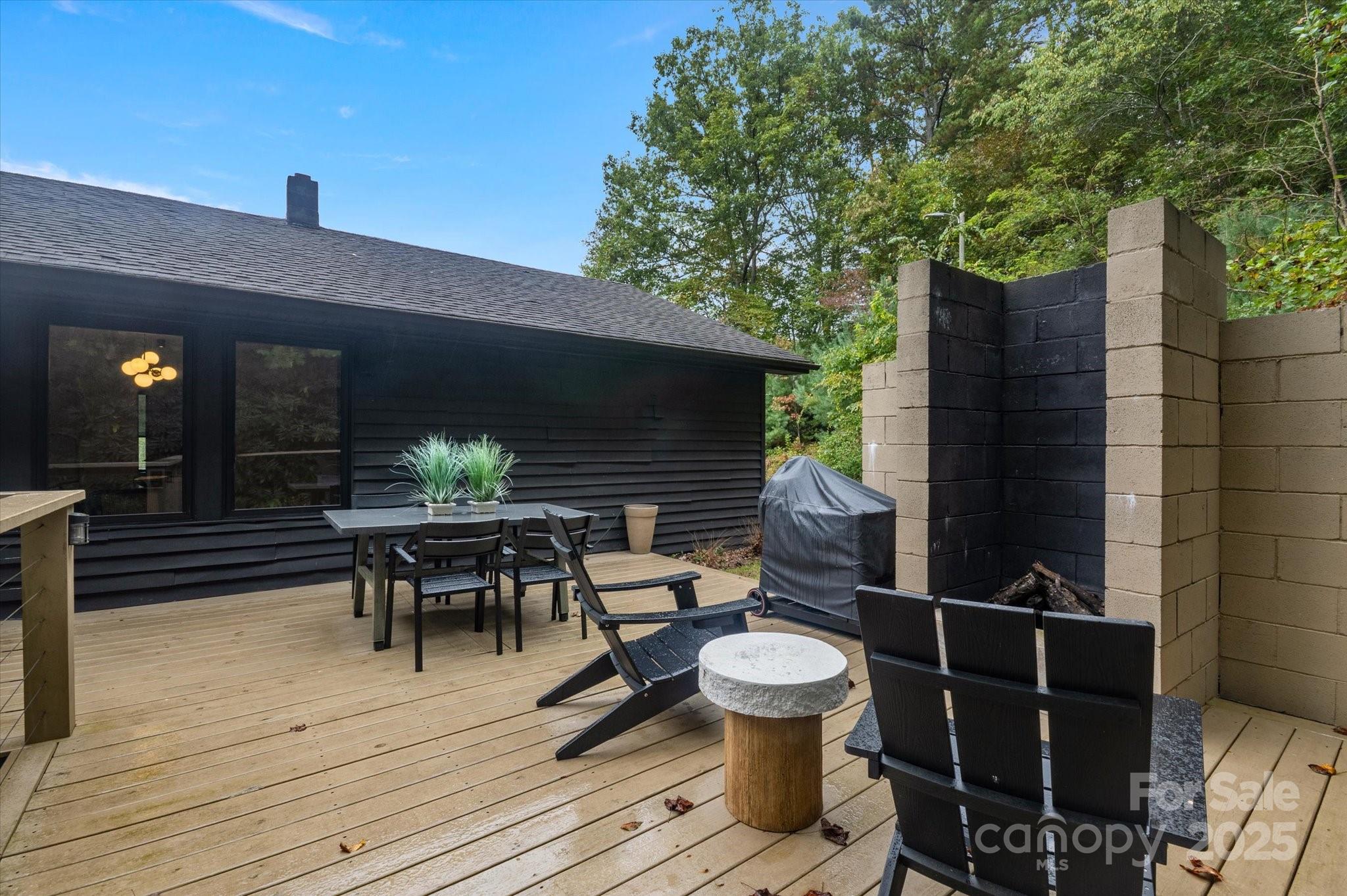 4040 Asheville Highway Property Photo 11