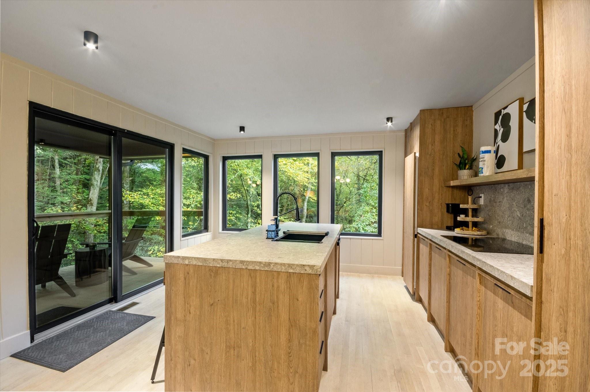 4040 Asheville Highway Property Photo 23