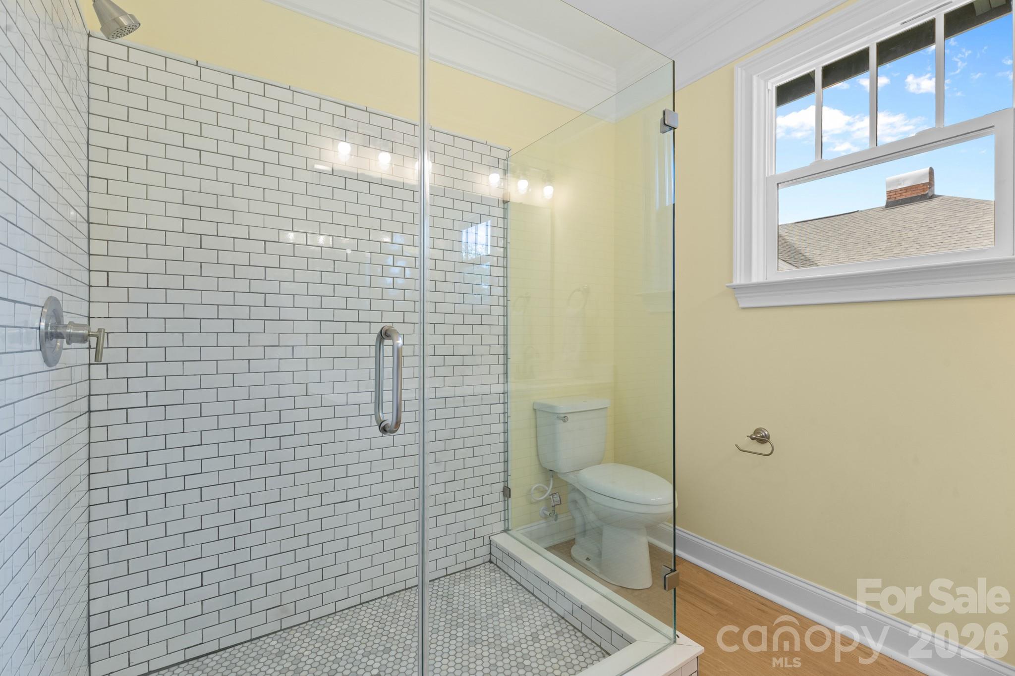 304 W Gay Street Property Photo 14