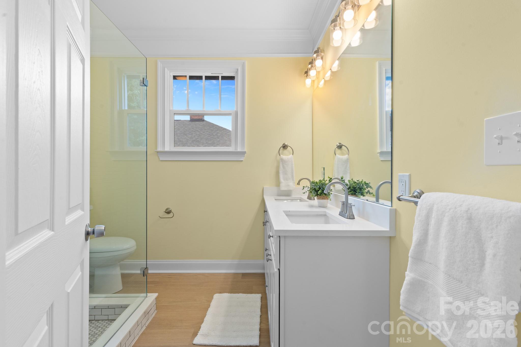 304 W Gay Street Property Photo 15