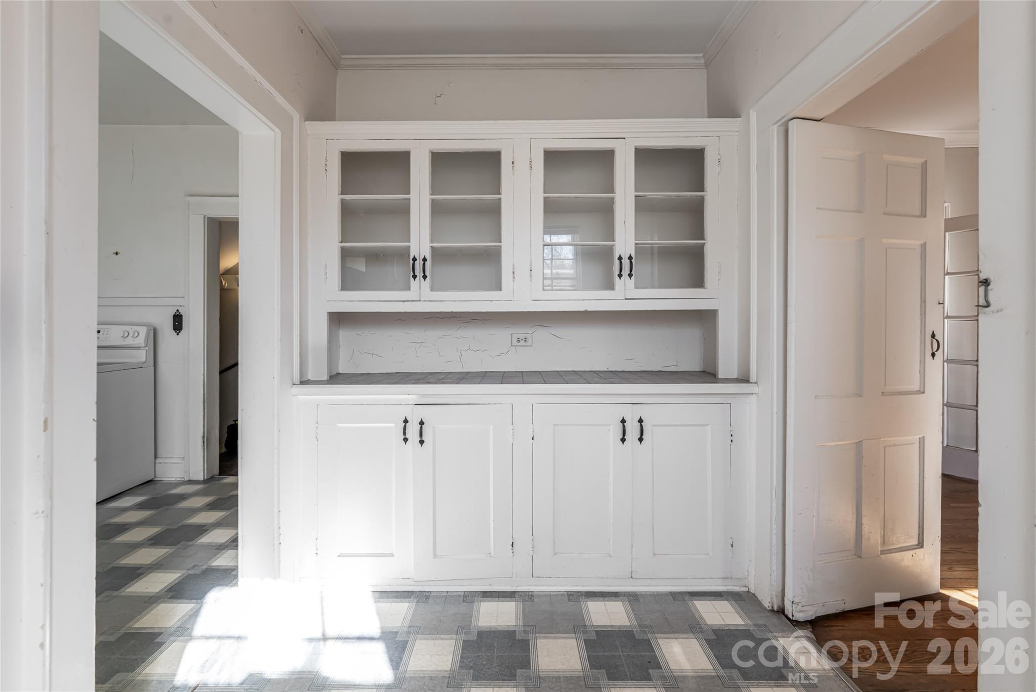 325 Vanderbilt Road Property Photo 18