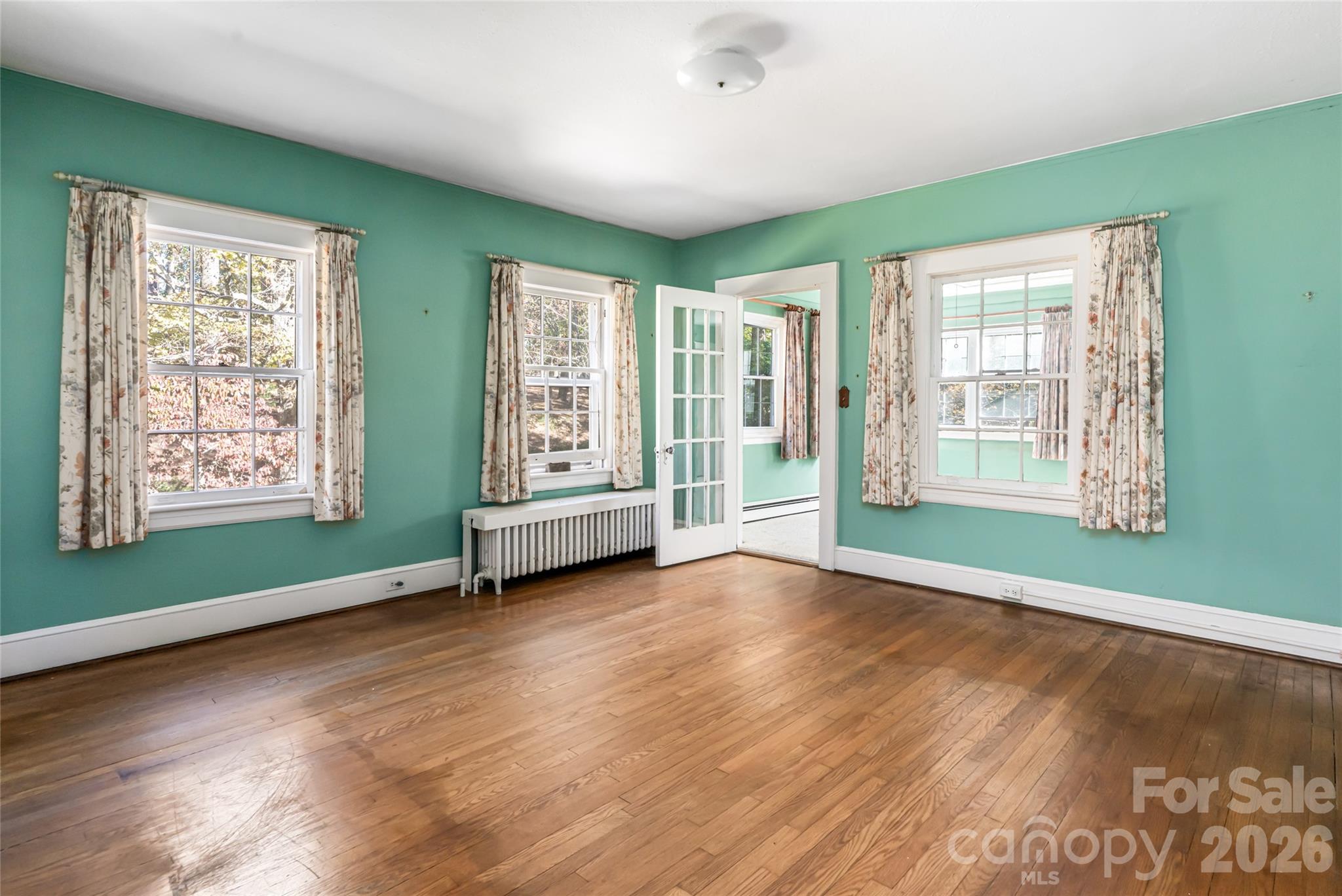 325 Vanderbilt Road Property Photo 29