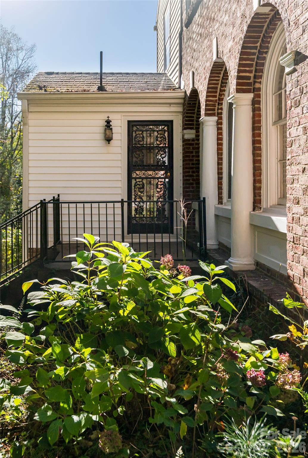325 Vanderbilt Road Property Photo 43