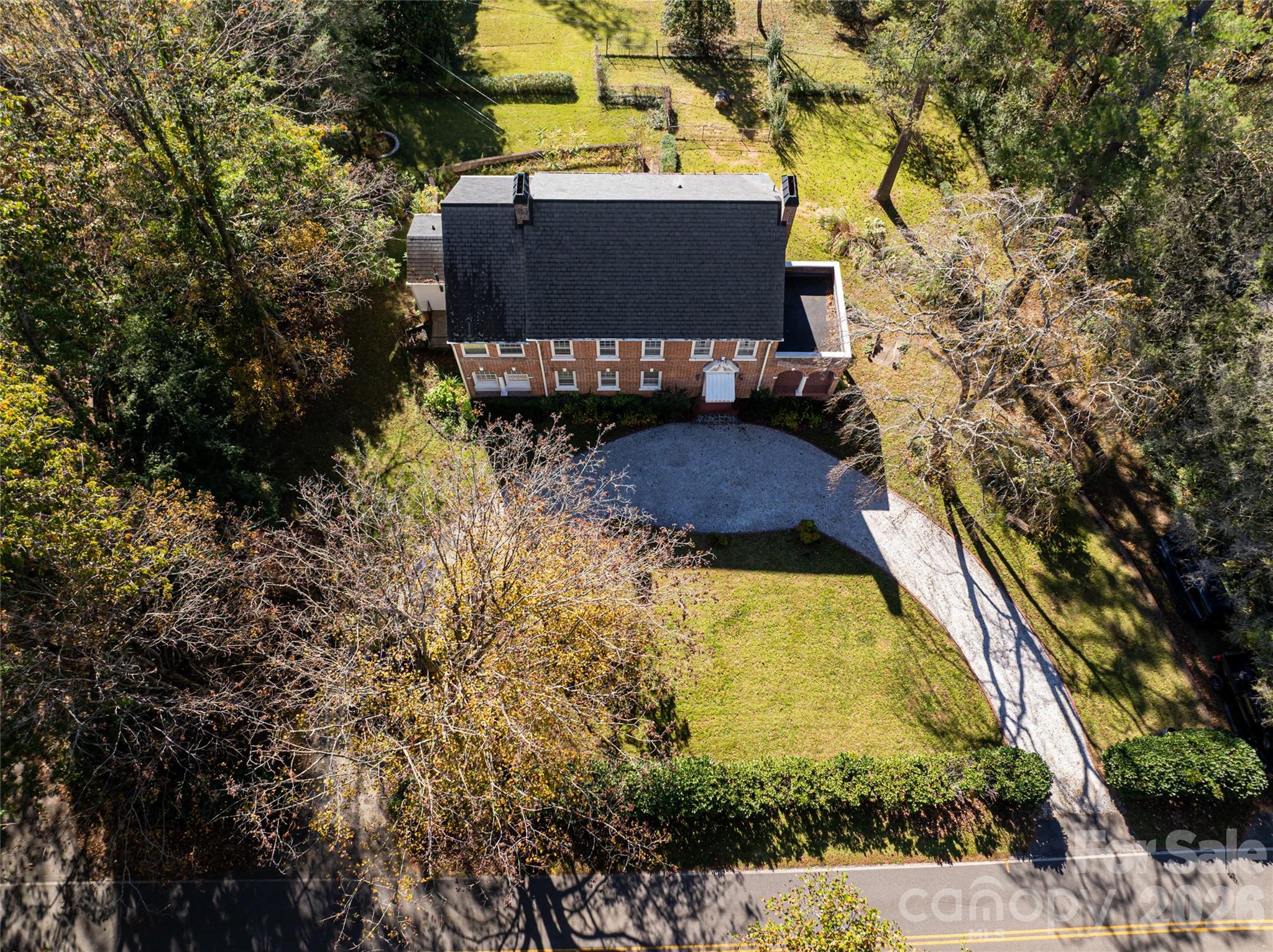 325 Vanderbilt Road Property Photo 46