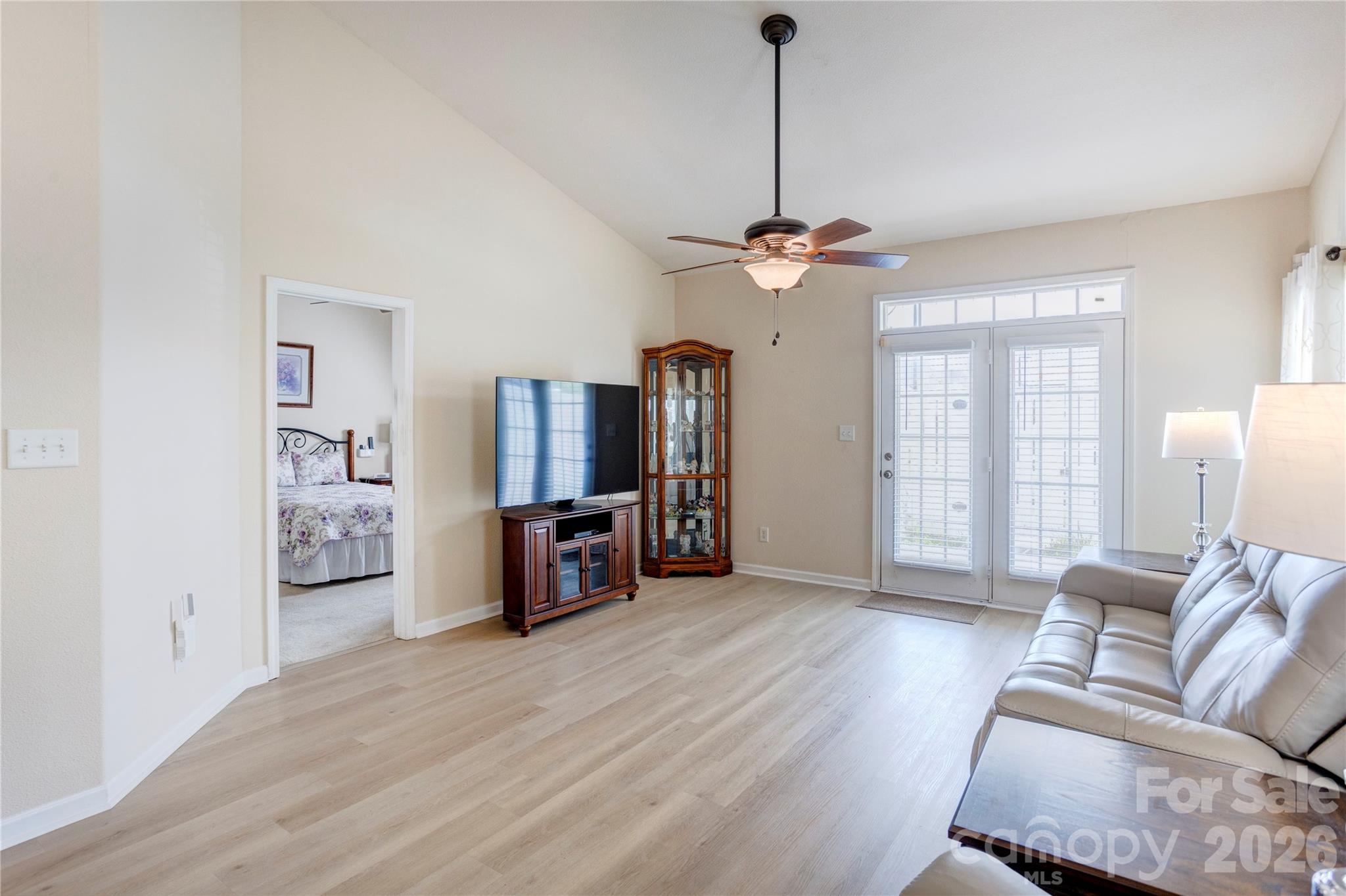 6315 Professional Boulevard Property Photo 8