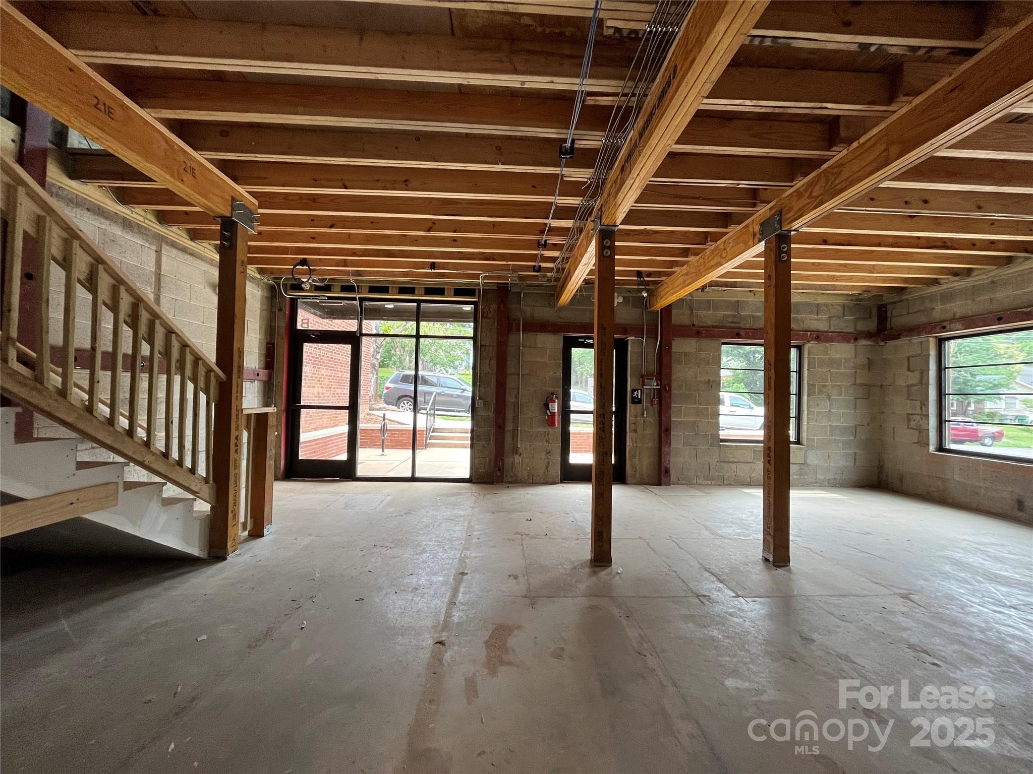 1512 Southwood Avenue Property Photo 6