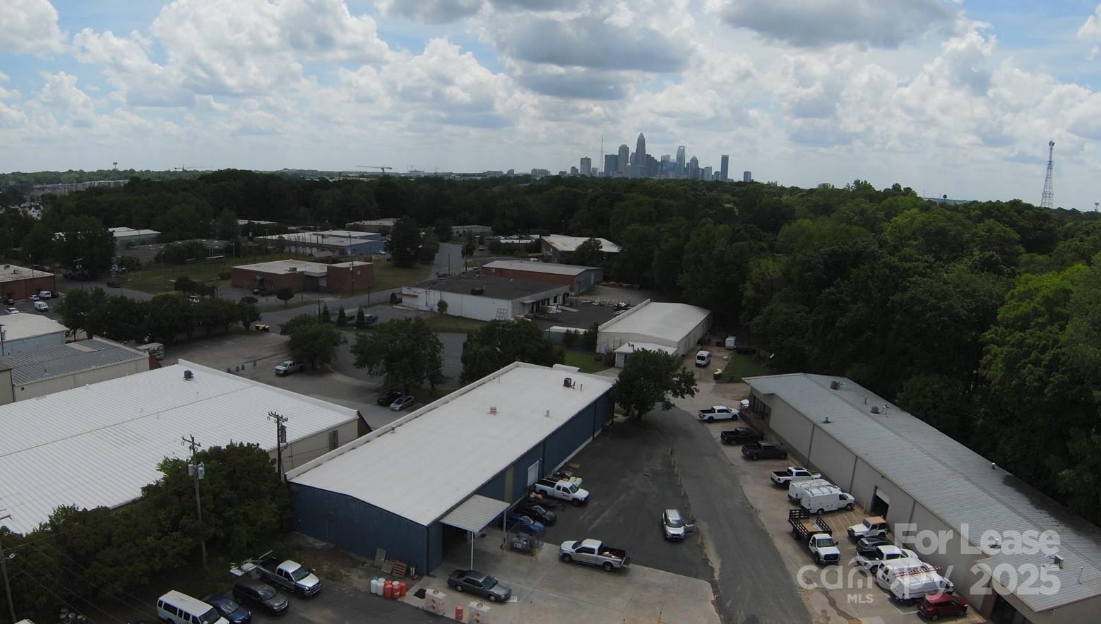 540 W 32nd Street Property Photo 7