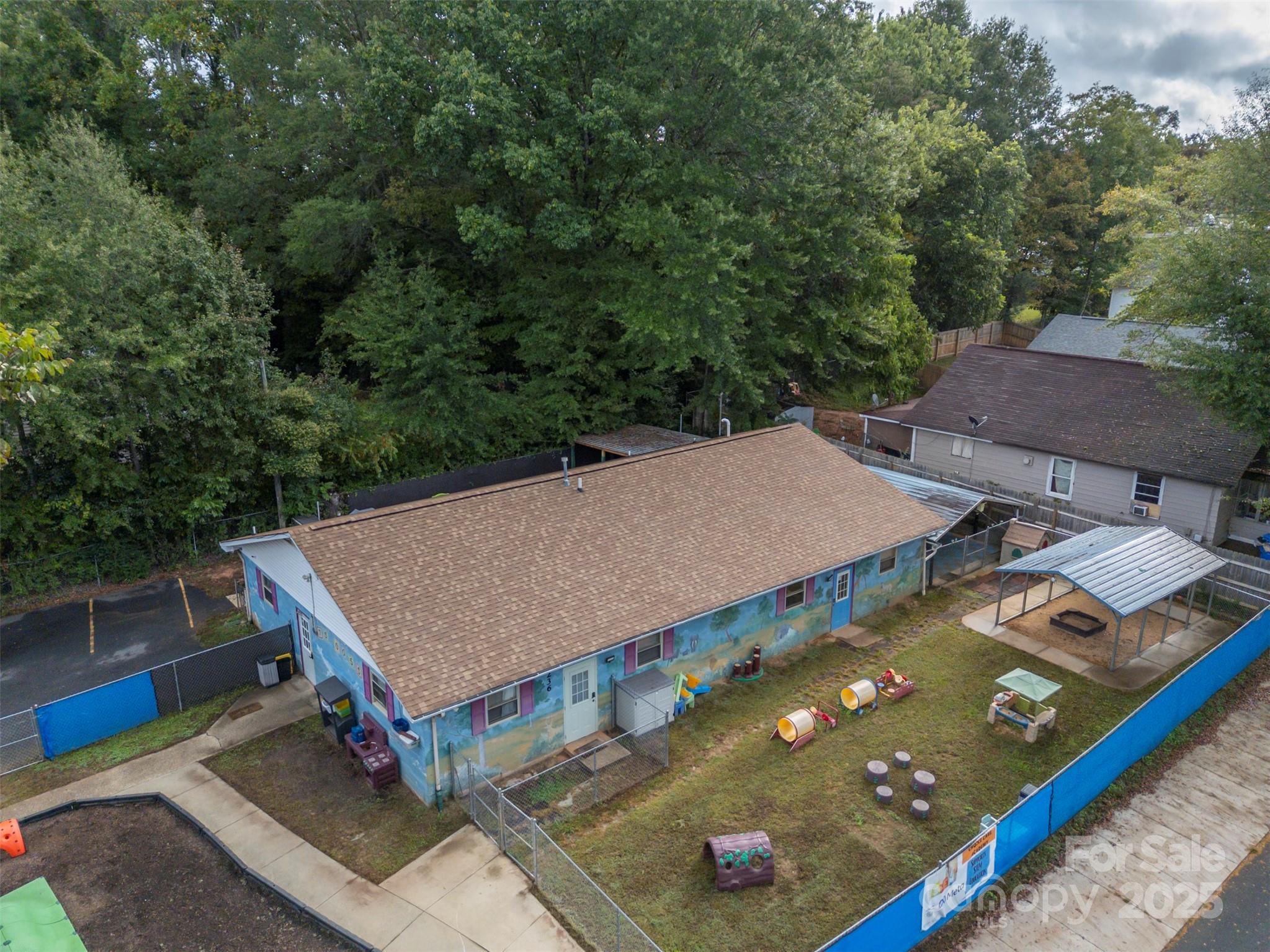 236 Textile Avenue Property Photo 2