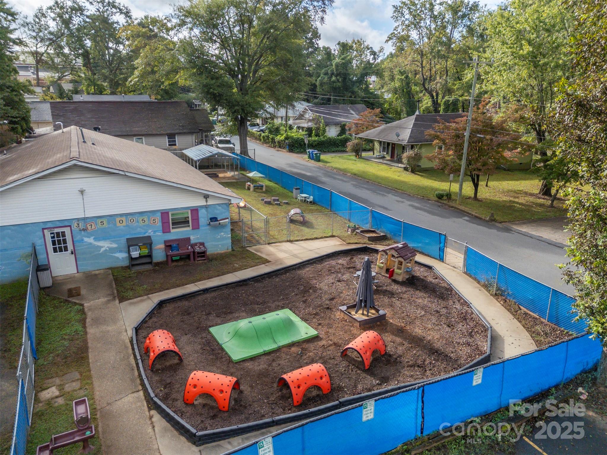 236 Textile Avenue Property Photo 9