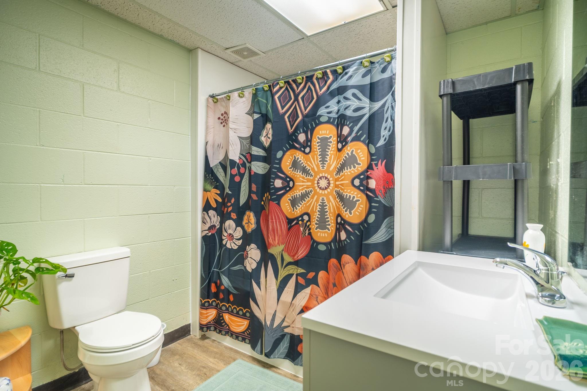 236 Textile Avenue Property Photo 16